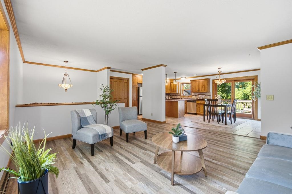 1019 W UPHAM STREET, Marshfield, Wisconsin 54449, 4 Bedrooms Bedrooms, ,2 BathroomsBathrooms,Residential,For Sale,1019 W UPHAM STREET,22604033