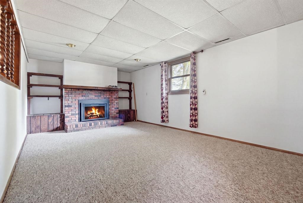 1019 W UPHAM STREET, Marshfield, Wisconsin 54449, 4 Bedrooms Bedrooms, ,2 BathroomsBathrooms,Residential,For Sale,1019 W UPHAM STREET,22604033