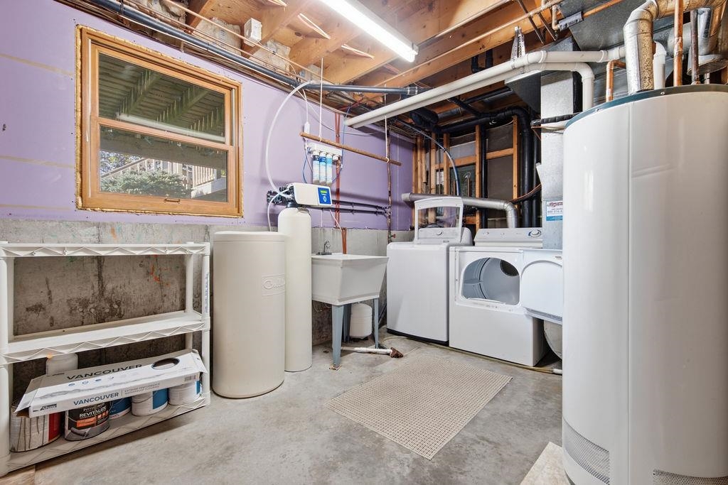 1019 W UPHAM STREET, Marshfield, Wisconsin 54449, 4 Bedrooms Bedrooms, ,2 BathroomsBathrooms,Residential,For Sale,1019 W UPHAM STREET,22604033