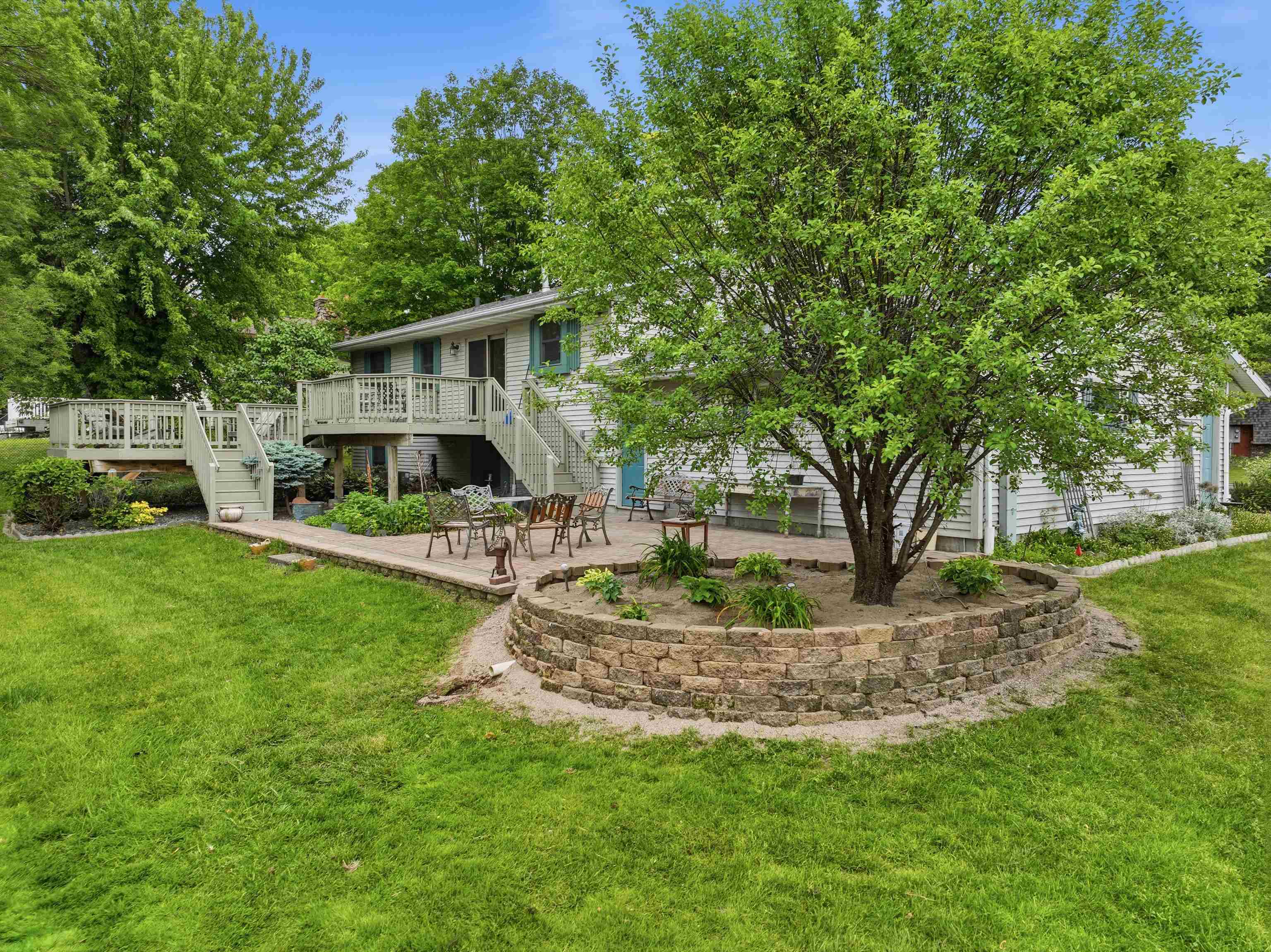 1019 W UPHAM STREET, Marshfield, Wisconsin 54449, 4 Bedrooms Bedrooms, ,2 BathroomsBathrooms,Residential,For Sale,1019 W UPHAM STREET,22604033