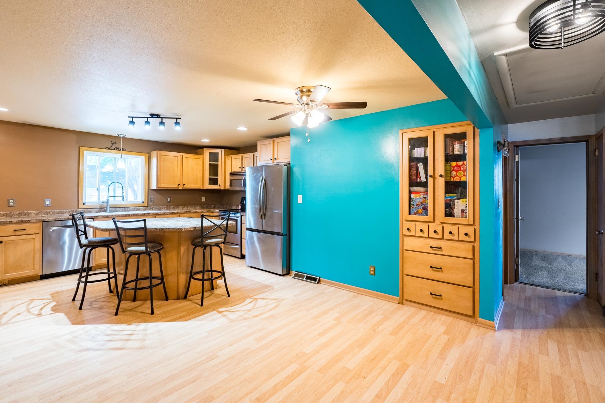 809 N 8TH AVENUE, Wausau, Wisconsin 54401, 3 Bedrooms Bedrooms, ,1 BathroomBathrooms,Residential,For Sale,809 N 8TH AVENUE,22604035