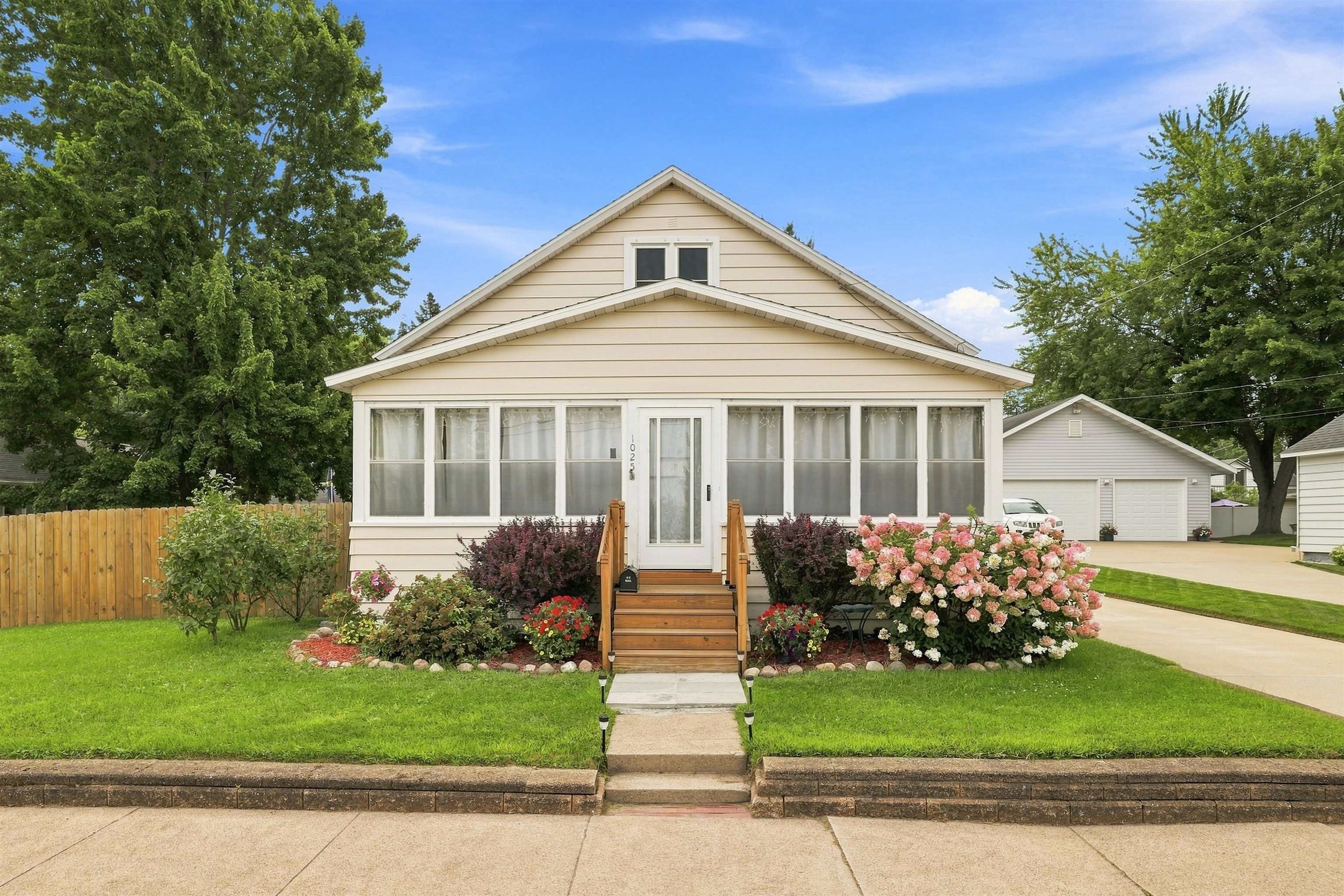 1025 MATILDA STREET, Stevens Point, Wisconsin 54481, 3 Bedrooms Bedrooms, ,1 BathroomBathrooms,Residential,For Sale,1025 MATILDA STREET,22604039