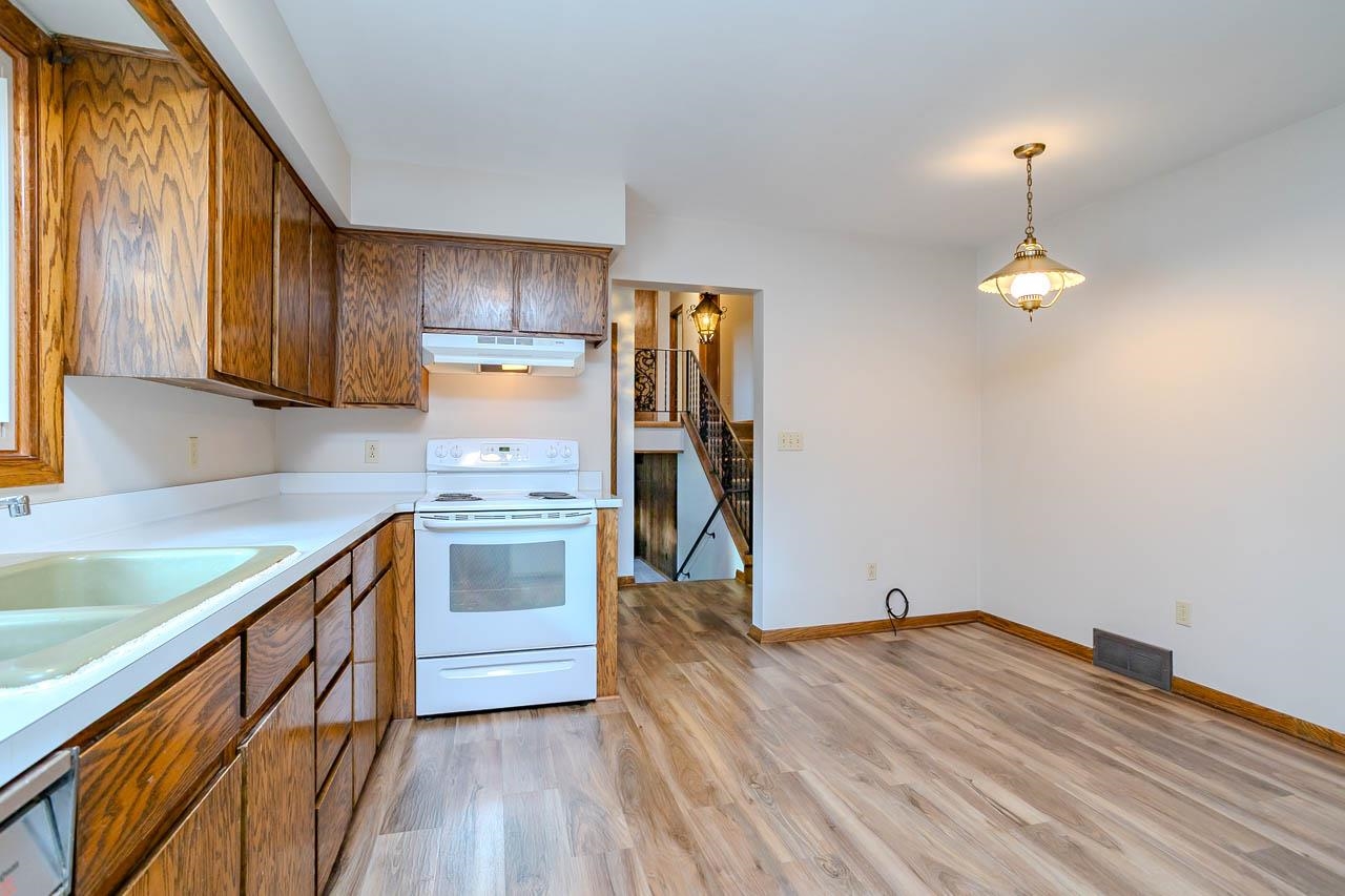 703 URBAN STREET, Rothschild, Wisconsin 54474, 4 Bedrooms Bedrooms, ,2 BathroomsBathrooms,Residential,For Sale,703 URBAN STREET,22604040