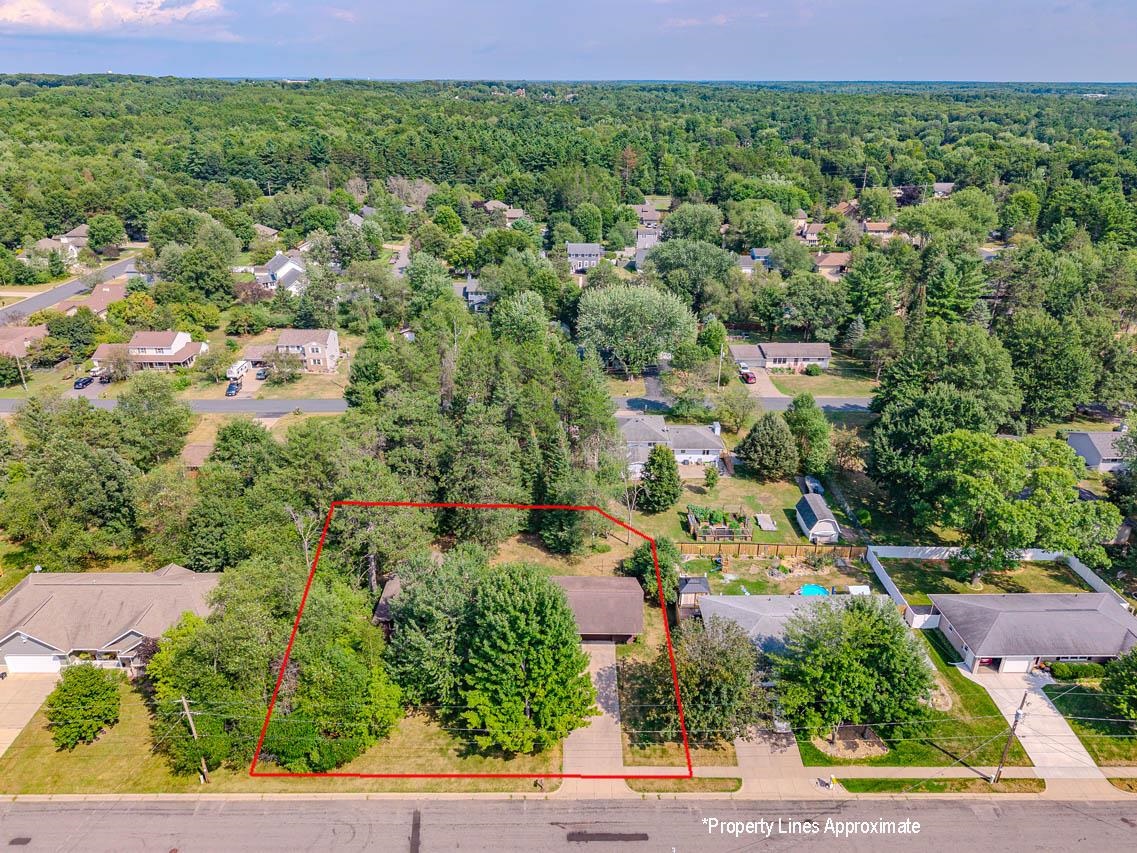 703 URBAN STREET, Rothschild, Wisconsin 54474, 4 Bedrooms Bedrooms, ,2 BathroomsBathrooms,Residential,For Sale,703 URBAN STREET,22604040