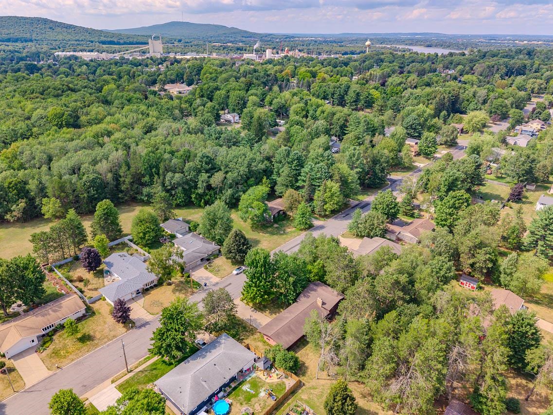 703 URBAN STREET, Rothschild, Wisconsin 54474, 4 Bedrooms Bedrooms, ,2 BathroomsBathrooms,Residential,For Sale,703 URBAN STREET,22604040