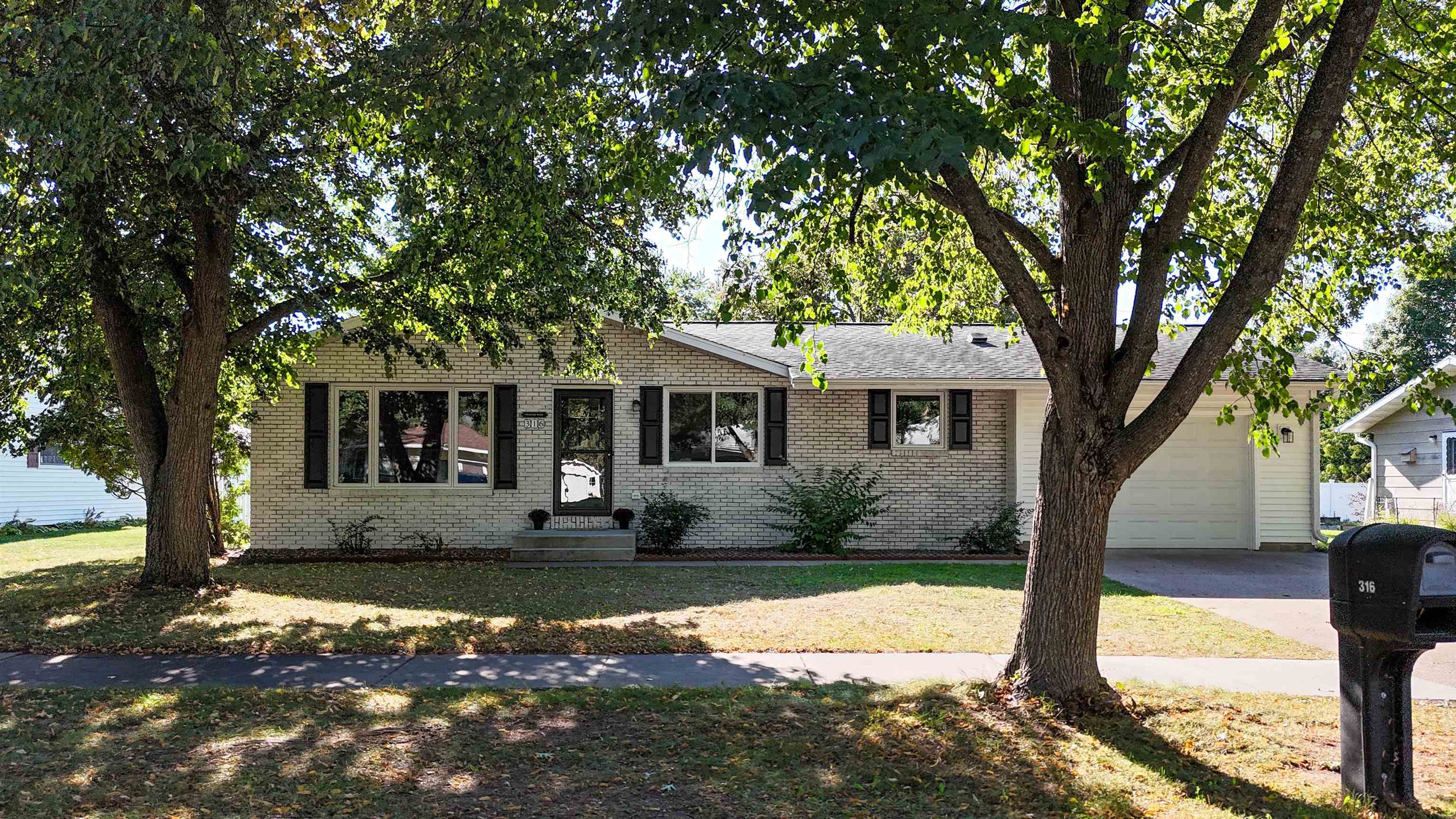 316 INDIANA AVENUE, Stevens Point, Wisconsin 54481, 3 Bedrooms Bedrooms, ,2 BathroomsBathrooms,Residential,For Sale,316 INDIANA AVENUE,22604041