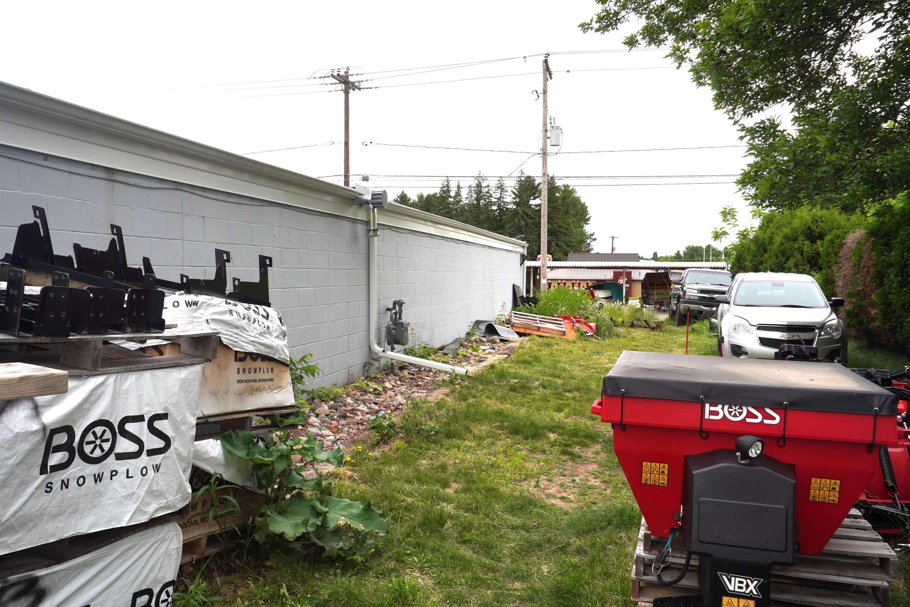 805 N CENTER AVENUE, Merrill, Wisconsin 54452, ,Commercial/industrial,For Sale,805 N CENTER AVENUE,22604042