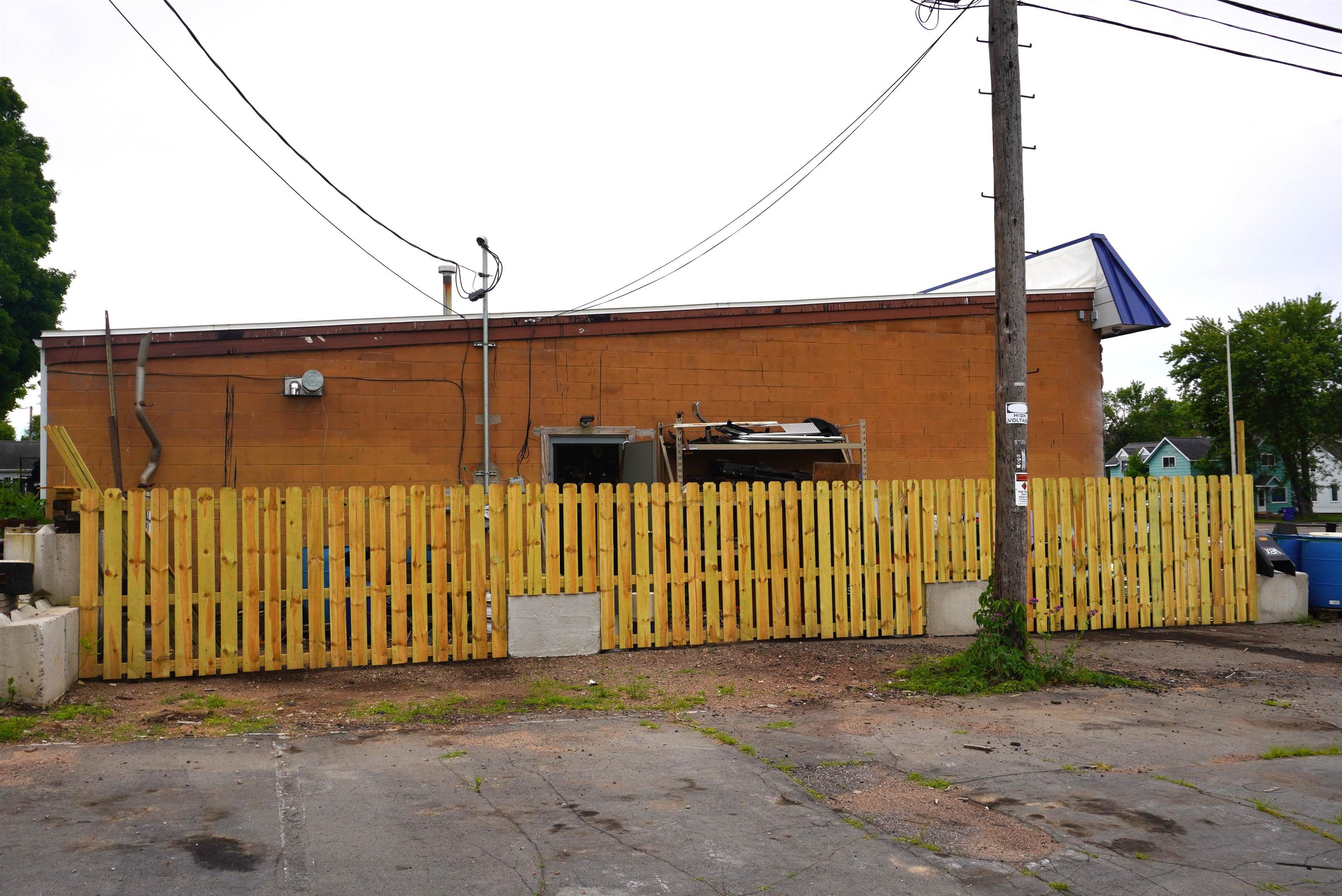 805 N CENTER AVENUE, Merrill, Wisconsin 54452, ,Commercial/industrial,For Sale,805 N CENTER AVENUE,22604042