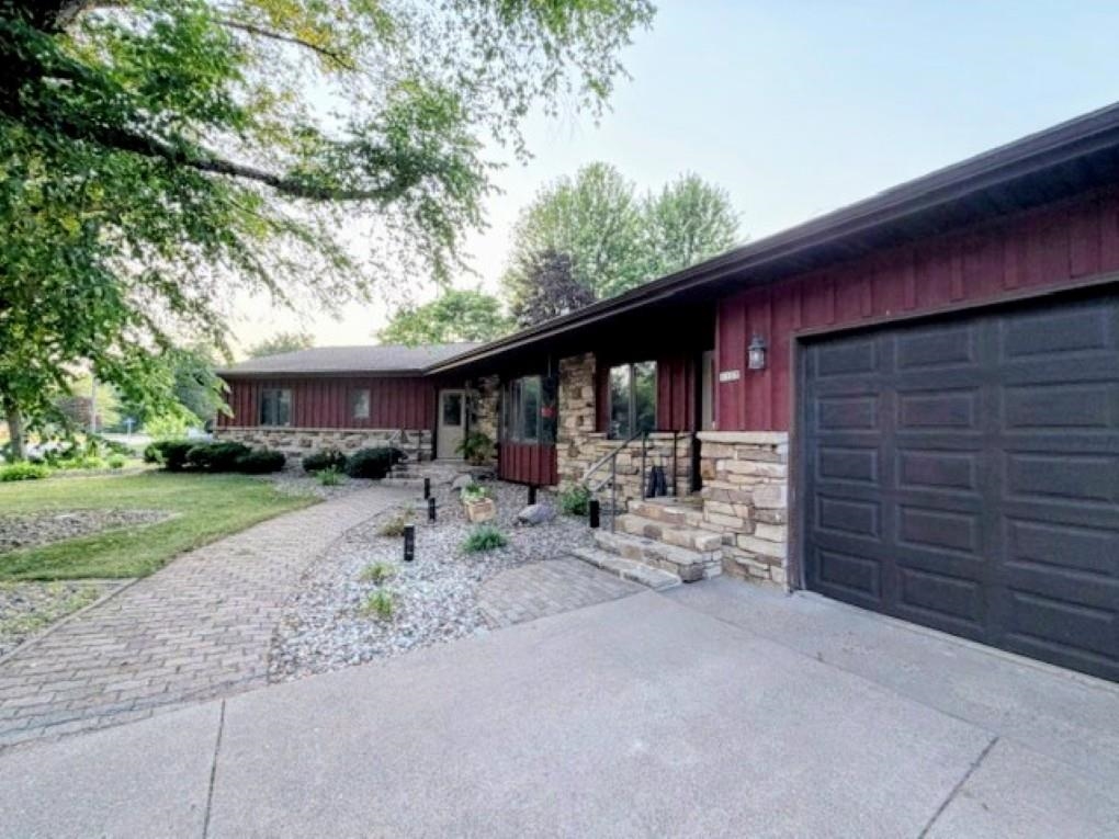 1125 PINECREST AVENUE, Mosinee, Wisconsin 54455, 3 Bedrooms Bedrooms, ,2 BathroomsBathrooms,Residential,For Sale,1125 PINECREST AVENUE,22604044