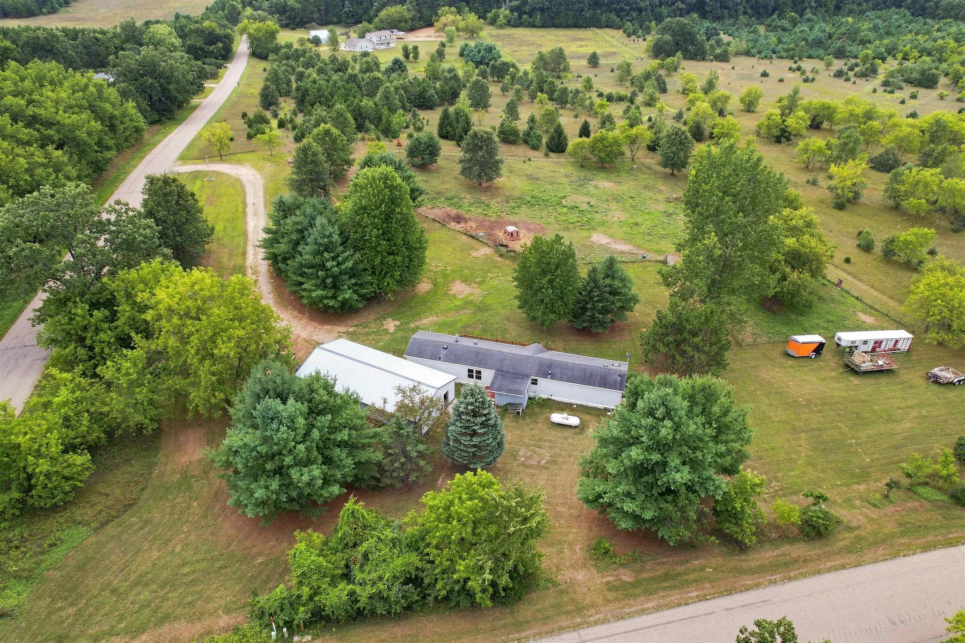 N485 EAST ROAD, Waupaca, Wisconsin 54981, 2 Bedrooms Bedrooms, ,2 BathroomsBathrooms,Residential,For Sale,N485 EAST ROAD,22604048