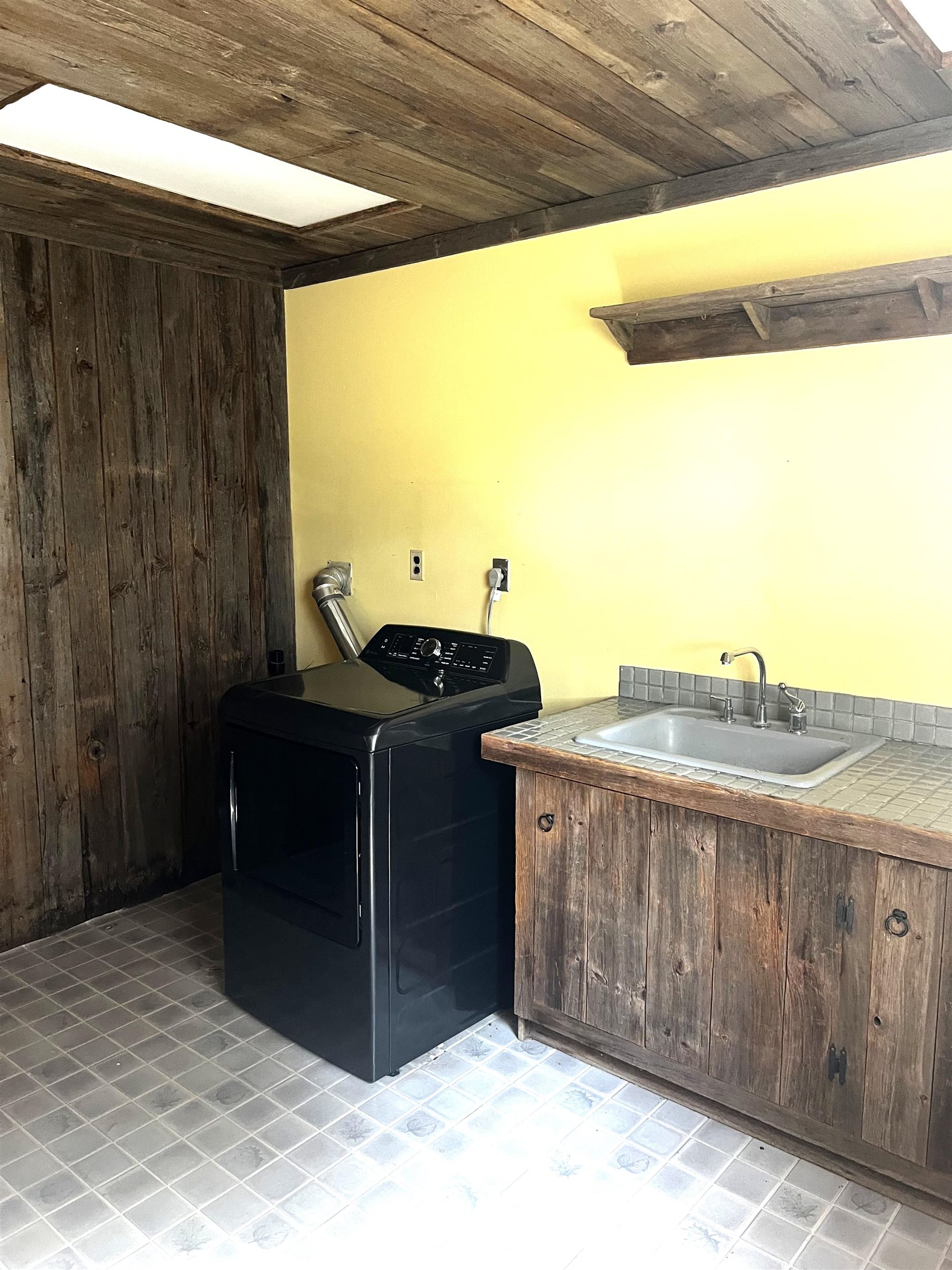 N3440 N LANGLADE ROAD, Antigo, Wisconsin 54409, 4 Bedrooms Bedrooms, ,3 BathroomsBathrooms,Residential,For Sale,N3440 N LANGLADE ROAD,22604049