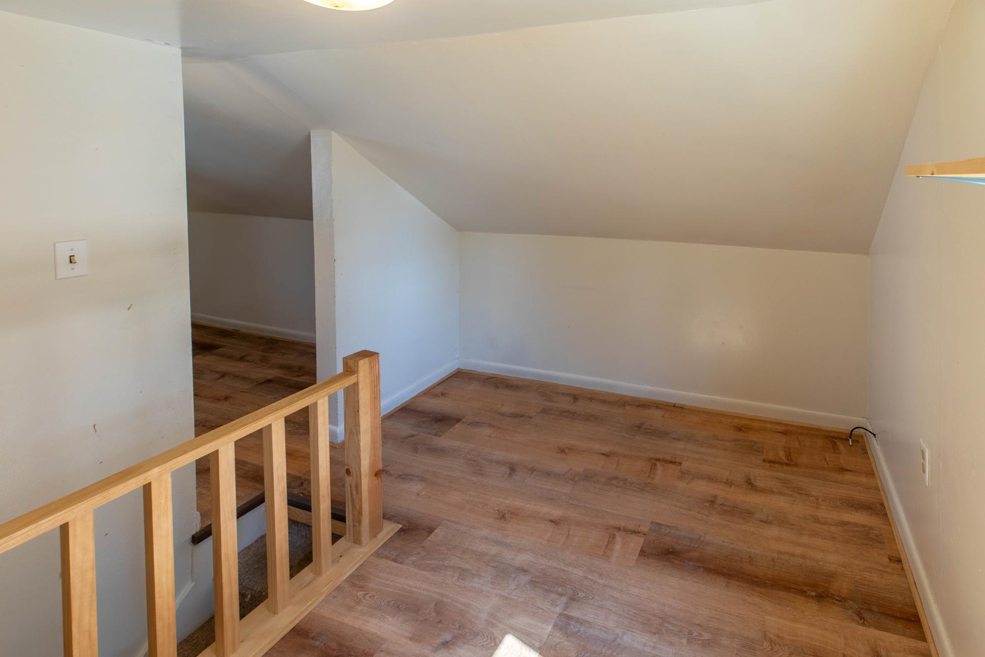 15 W MONTROSE STREET WEST, Rhinelander, Wisconsin 54501, 1 Bedroom Bedrooms, ,1 BathroomBathrooms,Residential,For Sale,15 W MONTROSE STREET WEST,22604051