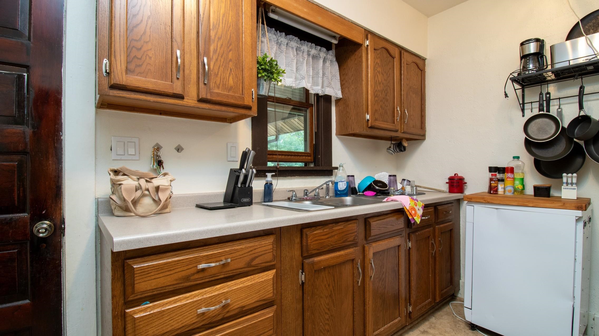 1431 N 1ST AVENUE, Wausau, Wisconsin 54401, 2 Bedrooms Bedrooms, ,1 BathroomBathrooms,Residential,For Sale,1431 N 1ST AVENUE,22604052