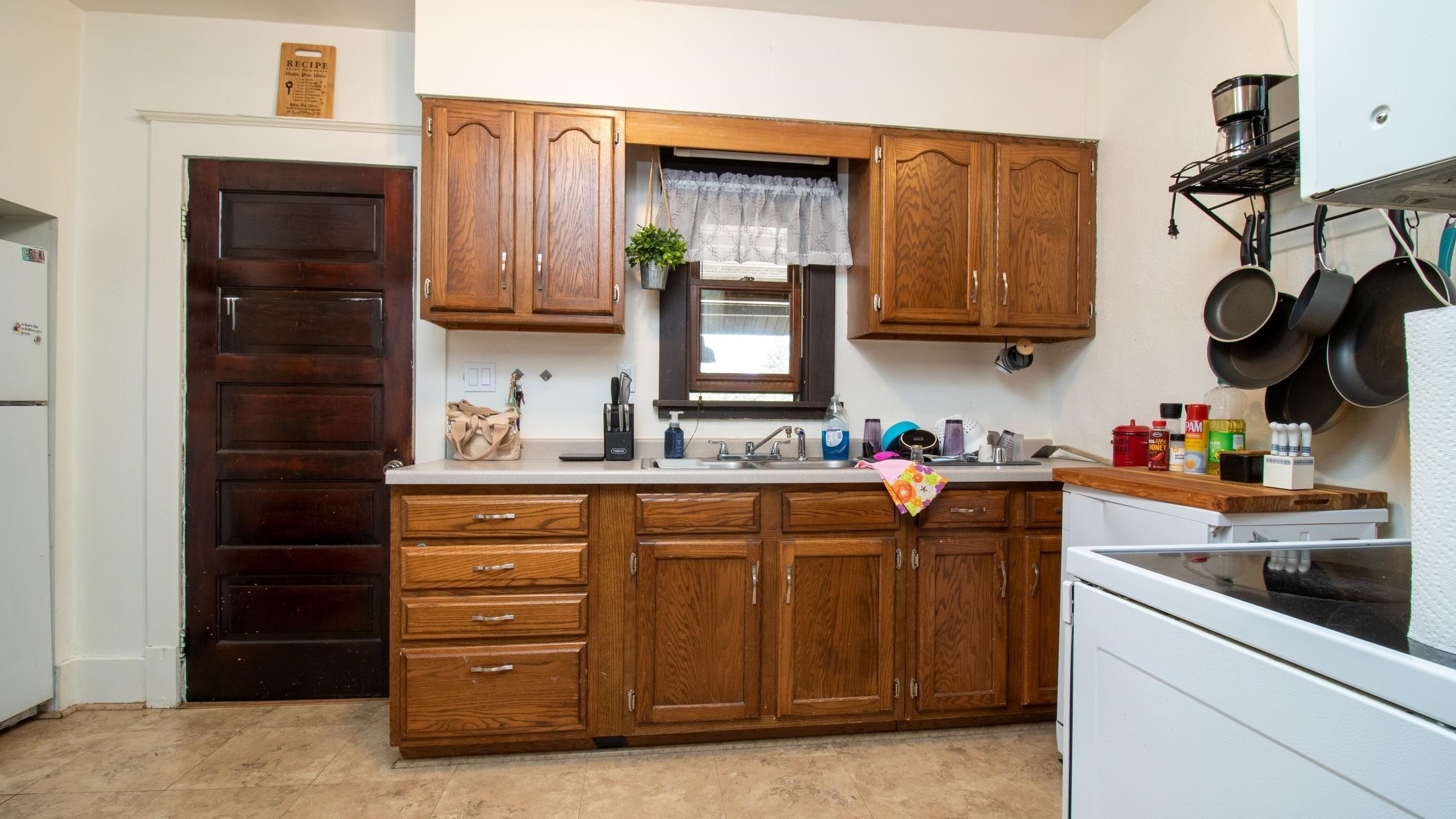 1431 N 1ST AVENUE, Wausau, Wisconsin 54401, 2 Bedrooms Bedrooms, ,1 BathroomBathrooms,Residential,For Sale,1431 N 1ST AVENUE,22604052