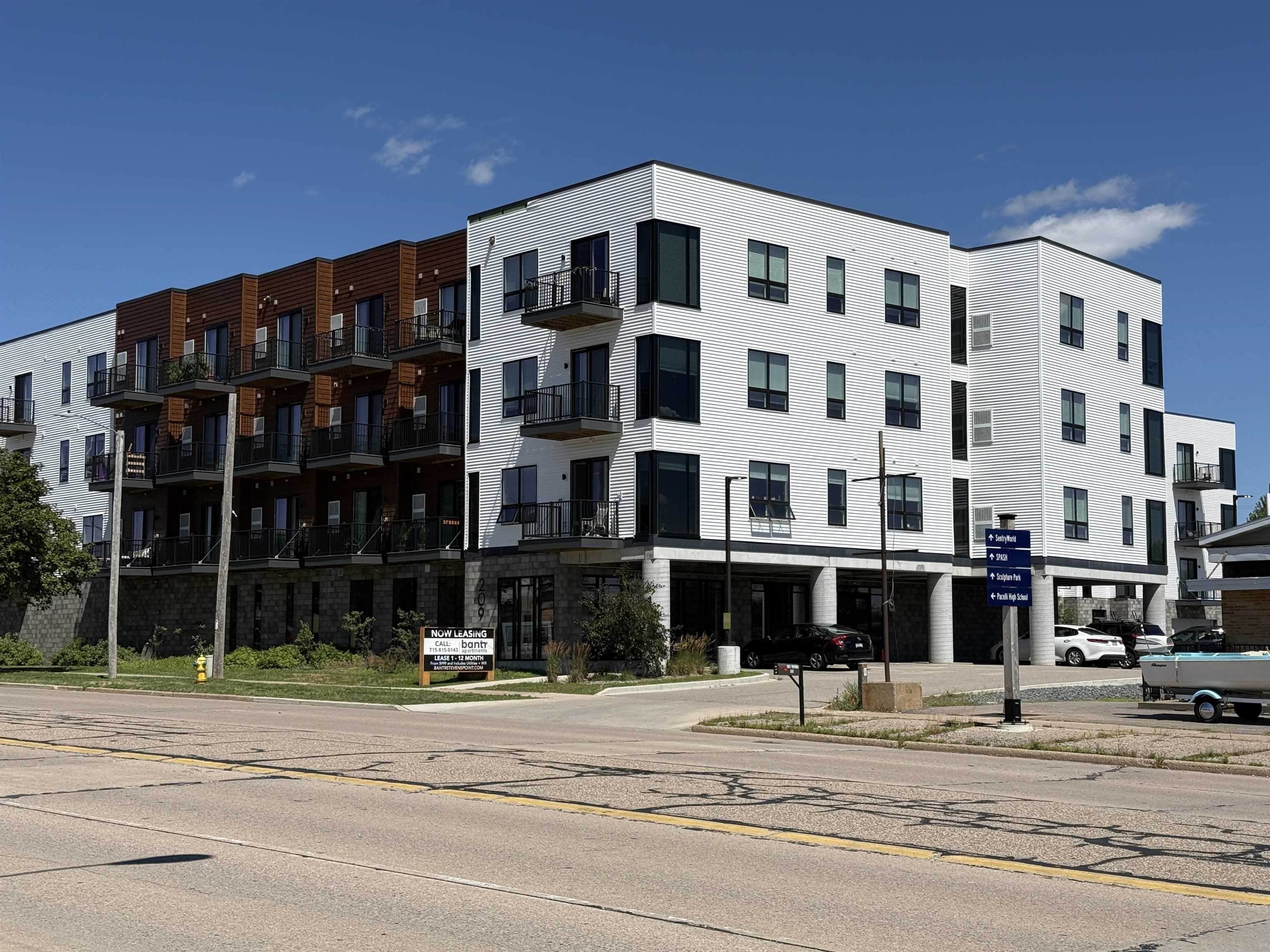 209 DIVISION STREET, Stevens Point, Wisconsin 54481, ,Commercial/industrial,For Rent,209 DIVISION STREET,22604055