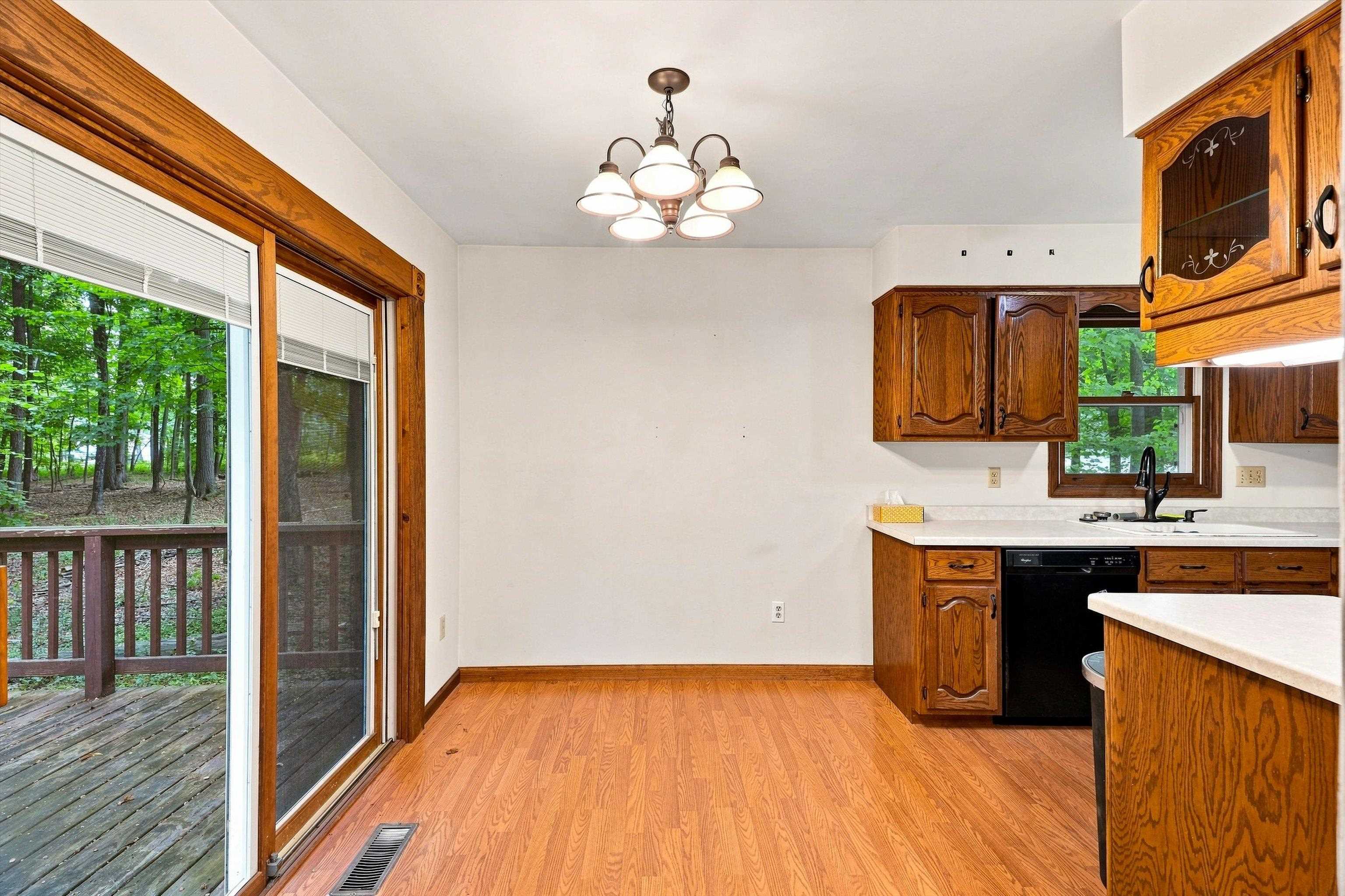 1007 W KALSCHED STREET, Marshfield, Wisconsin 54449, 3 Bedrooms Bedrooms, ,2 BathroomsBathrooms,Residential,For Sale,1007 W KALSCHED STREET,22604059