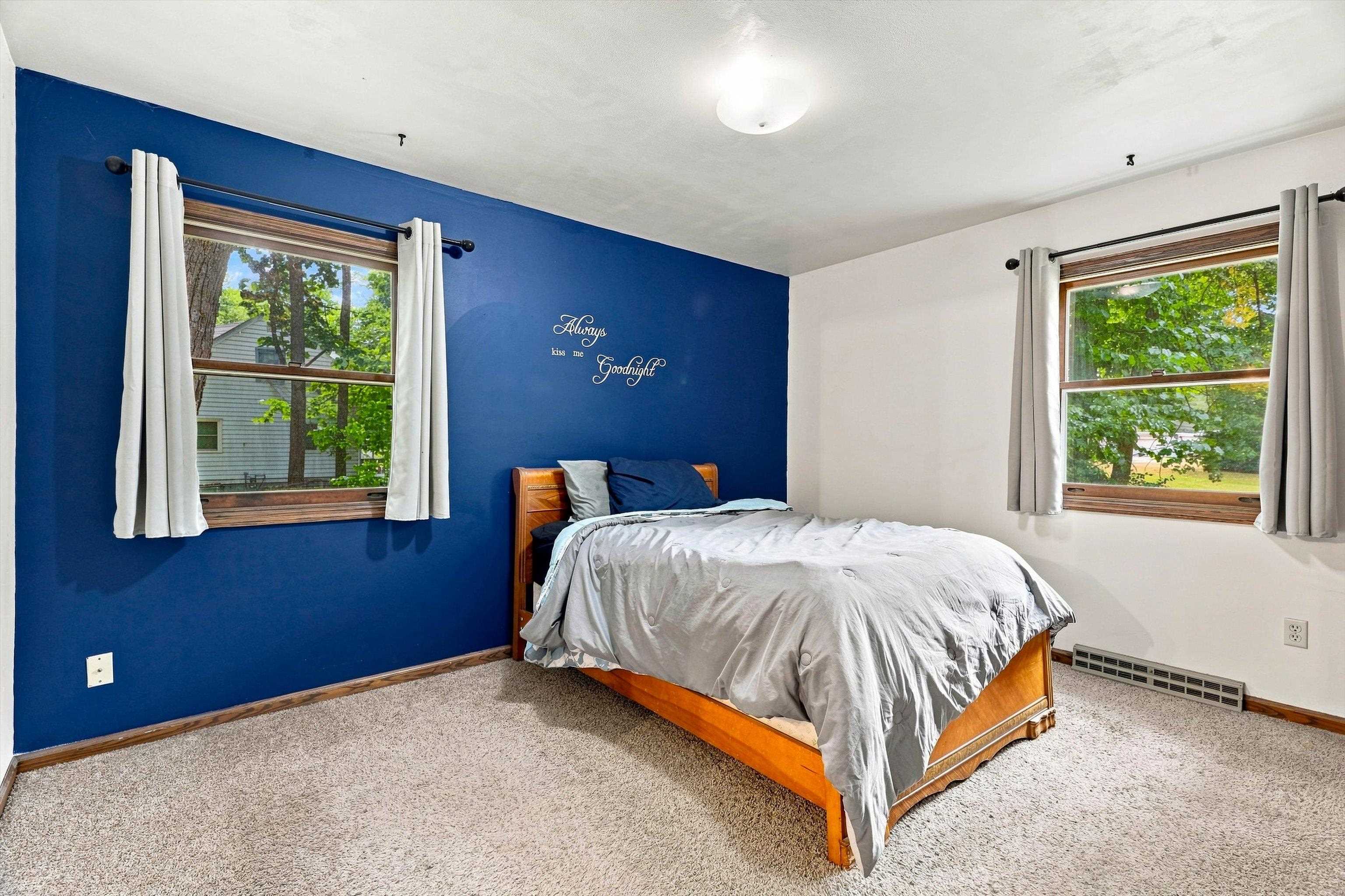 1007 W KALSCHED STREET, Marshfield, Wisconsin 54449, 3 Bedrooms Bedrooms, ,2 BathroomsBathrooms,Residential,For Sale,1007 W KALSCHED STREET,22604059