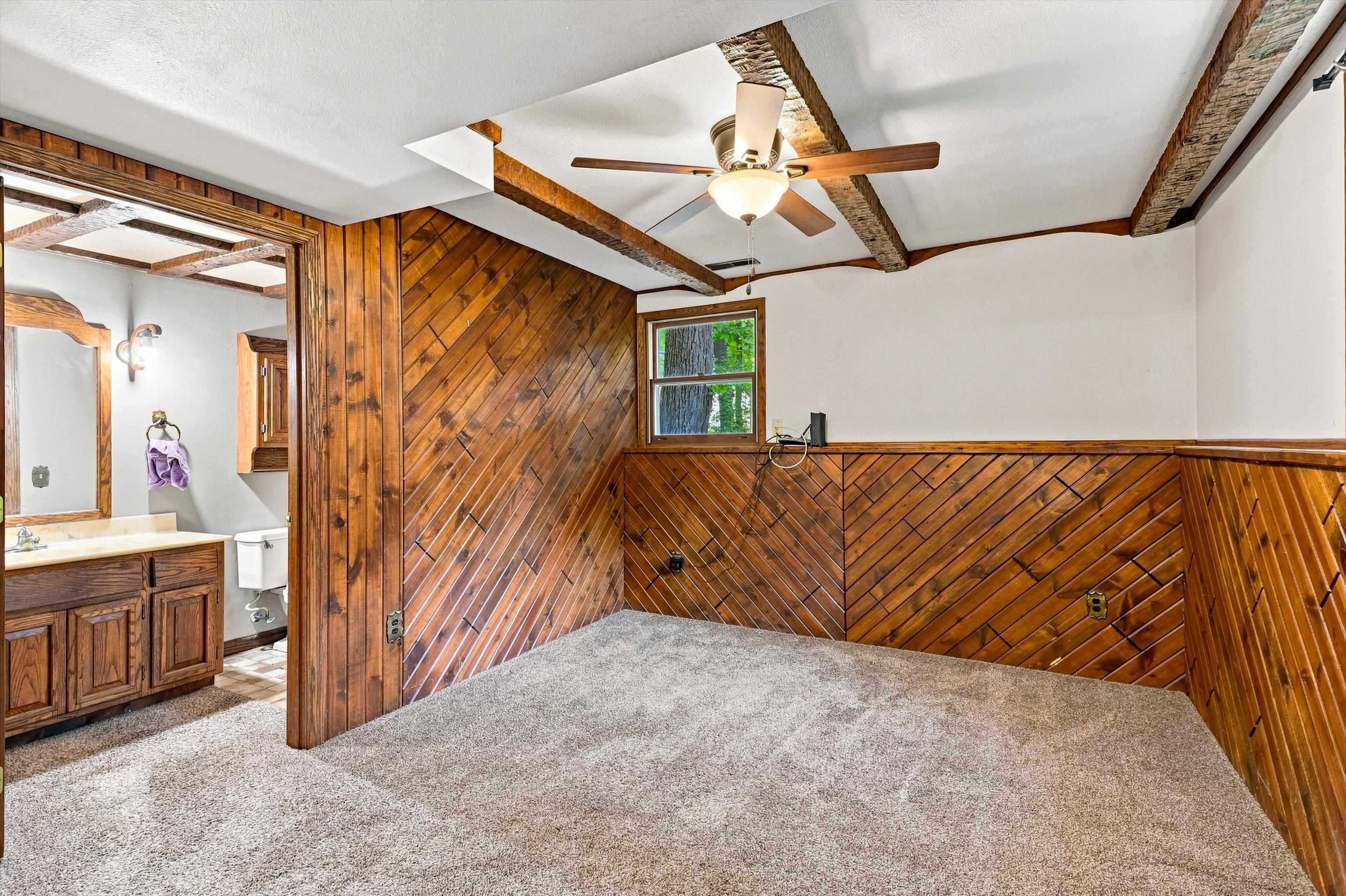 1007 W KALSCHED STREET, Marshfield, Wisconsin 54449, 3 Bedrooms Bedrooms, ,2 BathroomsBathrooms,Residential,For Sale,1007 W KALSCHED STREET,22604059