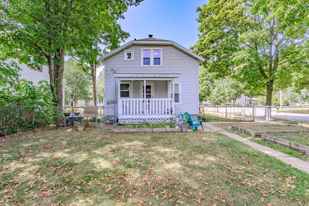 1701 ROOSEVELT STREET, Wausau, Wisconsin 54403, 2 Bedrooms Bedrooms, ,2 BathroomsBathrooms,Residential,For Sale,1701 ROOSEVELT STREET,22604062