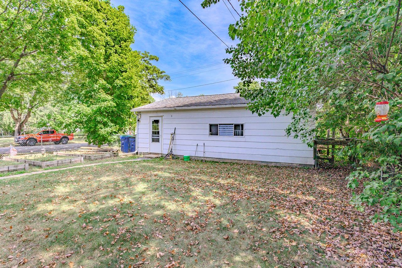 1701 ROOSEVELT STREET, Wausau, Wisconsin 54403, 2 Bedrooms Bedrooms, ,2 BathroomsBathrooms,Residential,For Sale,1701 ROOSEVELT STREET,22604062