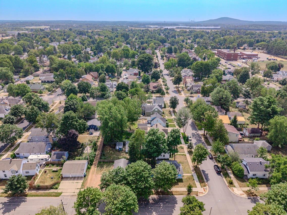 1701 ROOSEVELT STREET, Wausau, Wisconsin 54403, 2 Bedrooms Bedrooms, ,2 BathroomsBathrooms,Residential,For Sale,1701 ROOSEVELT STREET,22604062