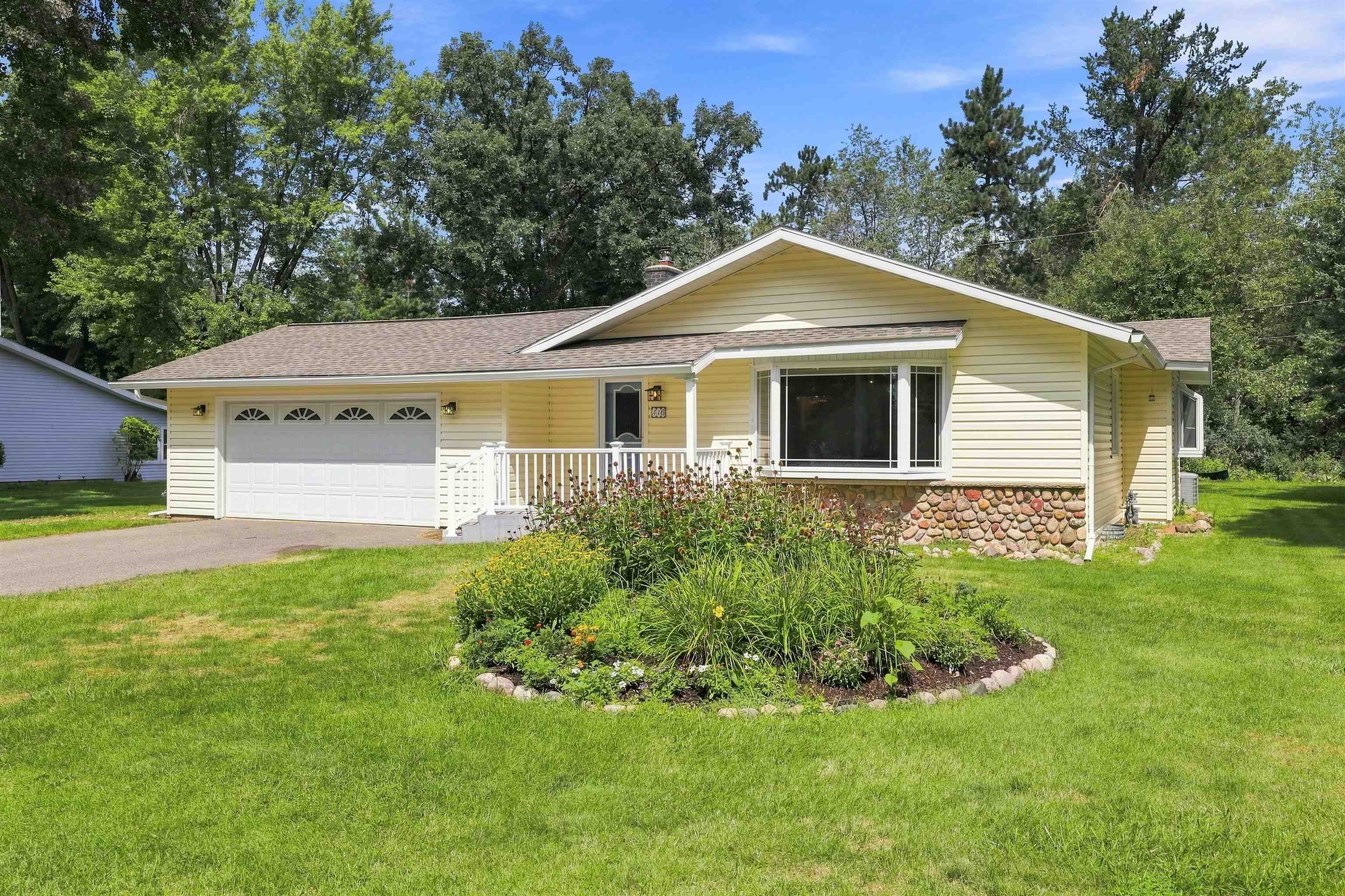 416 ACORN STREET, Stevens Point, Wisconsin 54481, 3 Bedrooms Bedrooms, ,1 BathroomBathrooms,Residential,For Sale,416 ACORN STREET,22604063