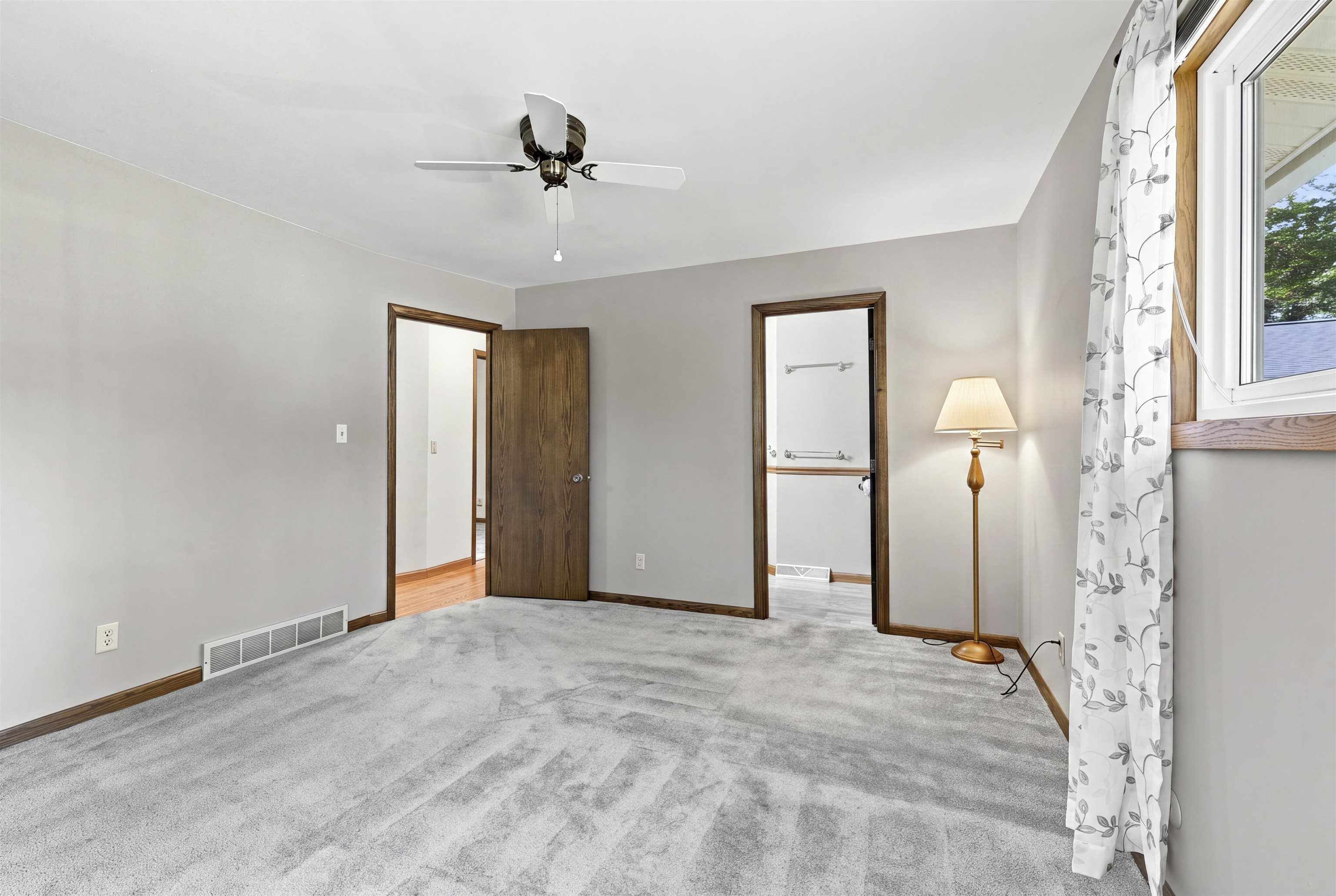 416 ACORN STREET, Stevens Point, Wisconsin 54481, 3 Bedrooms Bedrooms, ,1 BathroomBathrooms,Residential,For Sale,416 ACORN STREET,22604063