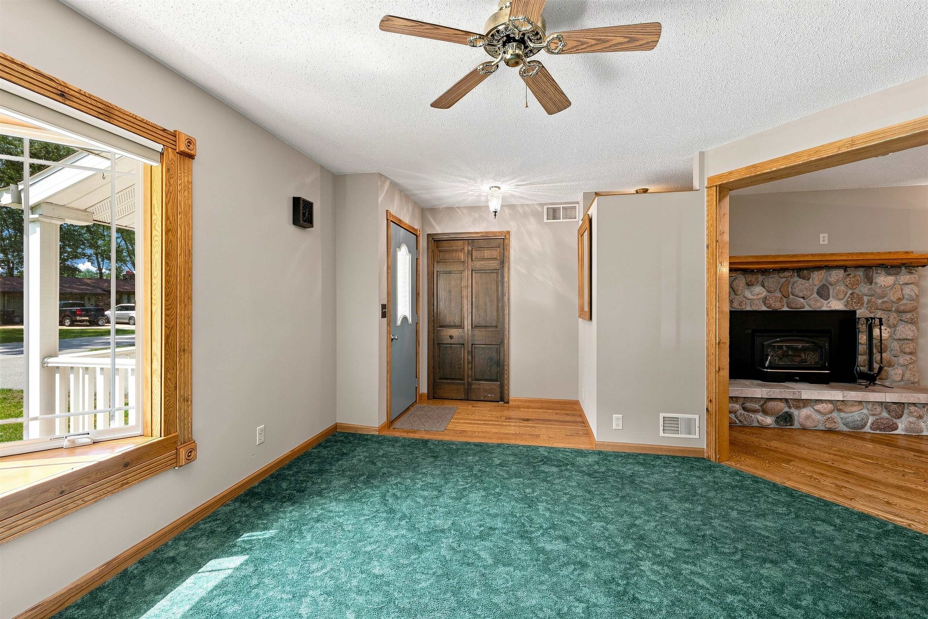 416 ACORN STREET, Stevens Point, Wisconsin 54481, 3 Bedrooms Bedrooms, ,1 BathroomBathrooms,Residential,For Sale,416 ACORN STREET,22604063