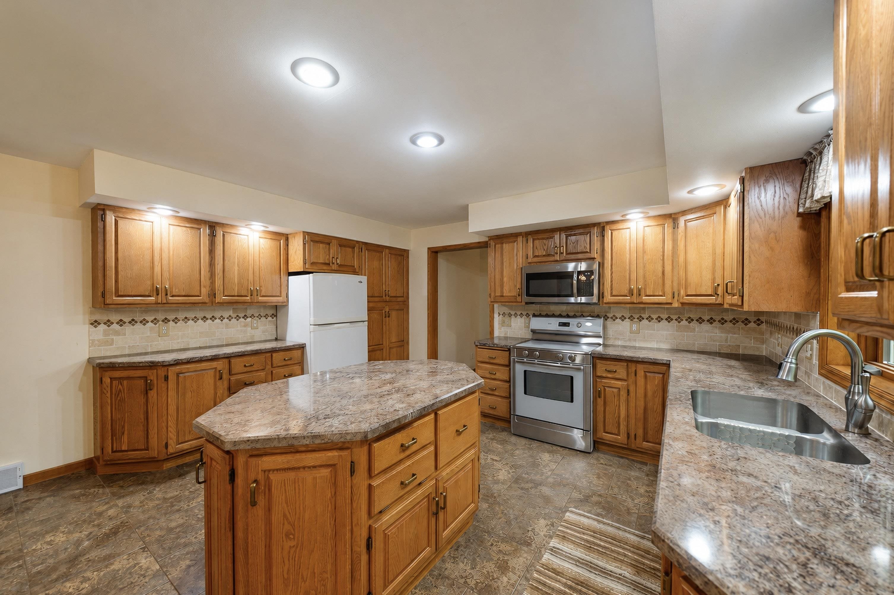 234704 N 96TH AVENUE, Wausau, Wisconsin 54401, 4 Bedrooms Bedrooms, ,2 BathroomsBathrooms,Residential,For Sale,234704 N 96TH AVENUE,22604070