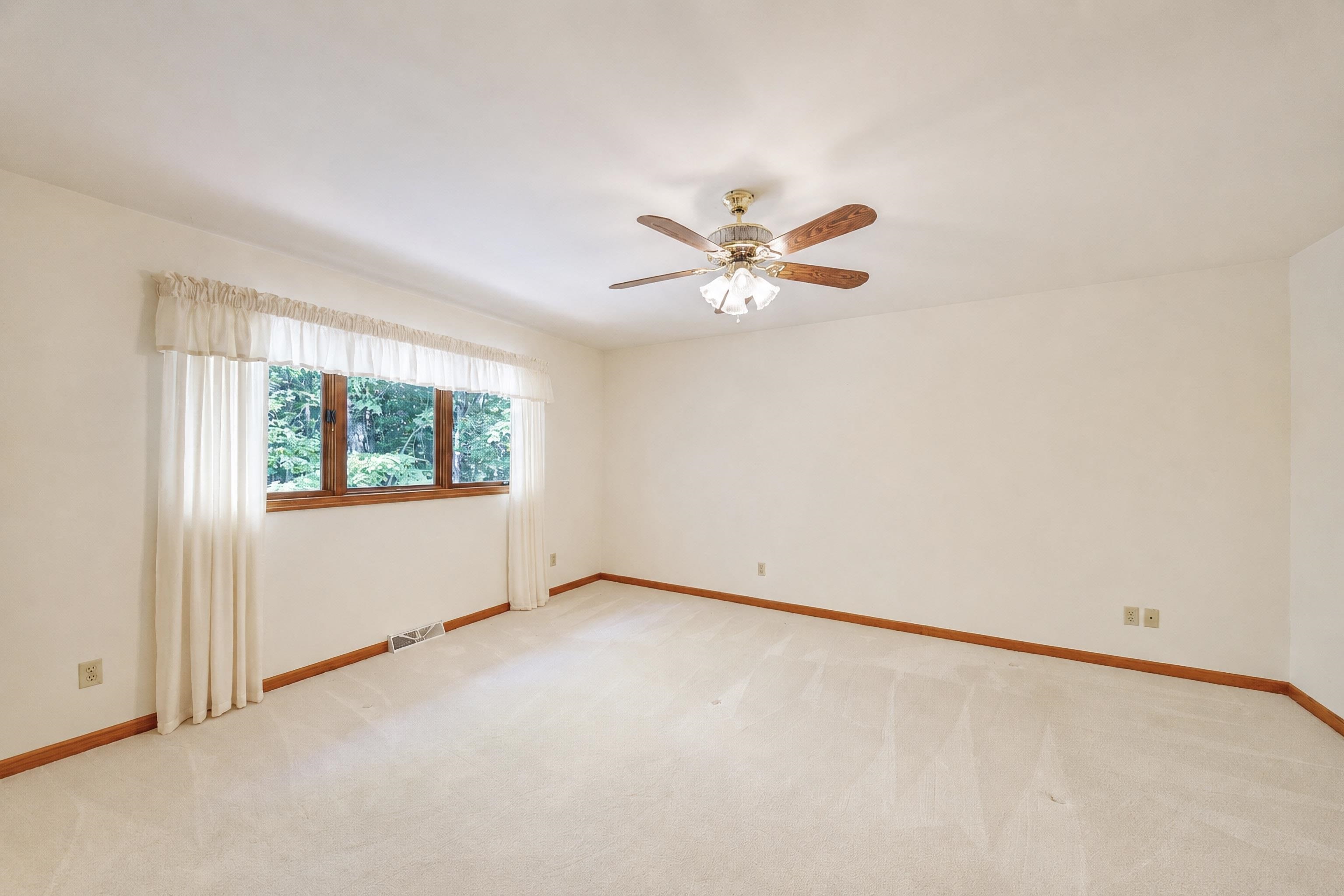 234704 N 96TH AVENUE, Wausau, Wisconsin 54401, 4 Bedrooms Bedrooms, ,2 BathroomsBathrooms,Residential,For Sale,234704 N 96TH AVENUE,22604070