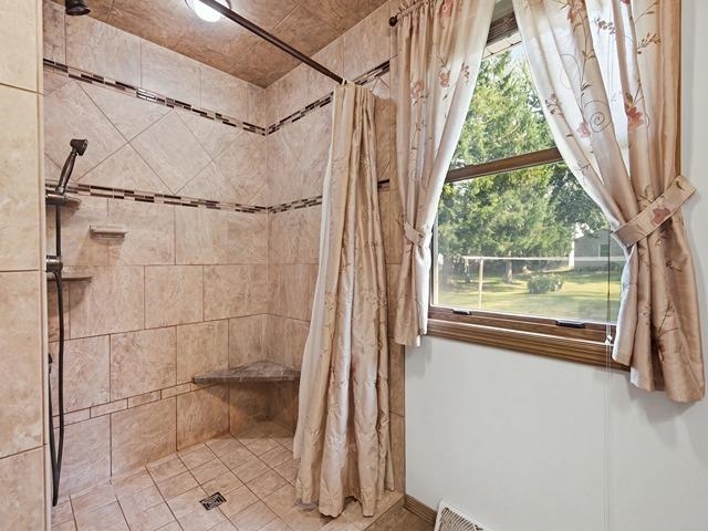 408 E GRANT STREET, Marshfield, Wisconsin 54449, 4 Bedrooms Bedrooms, ,2 BathroomsBathrooms,Residential,For Sale,408 E GRANT STREET,22604071