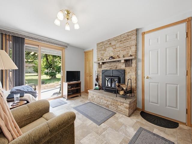408 E GRANT STREET, Marshfield, Wisconsin 54449, 4 Bedrooms Bedrooms, ,2 BathroomsBathrooms,Residential,For Sale,408 E GRANT STREET,22604071