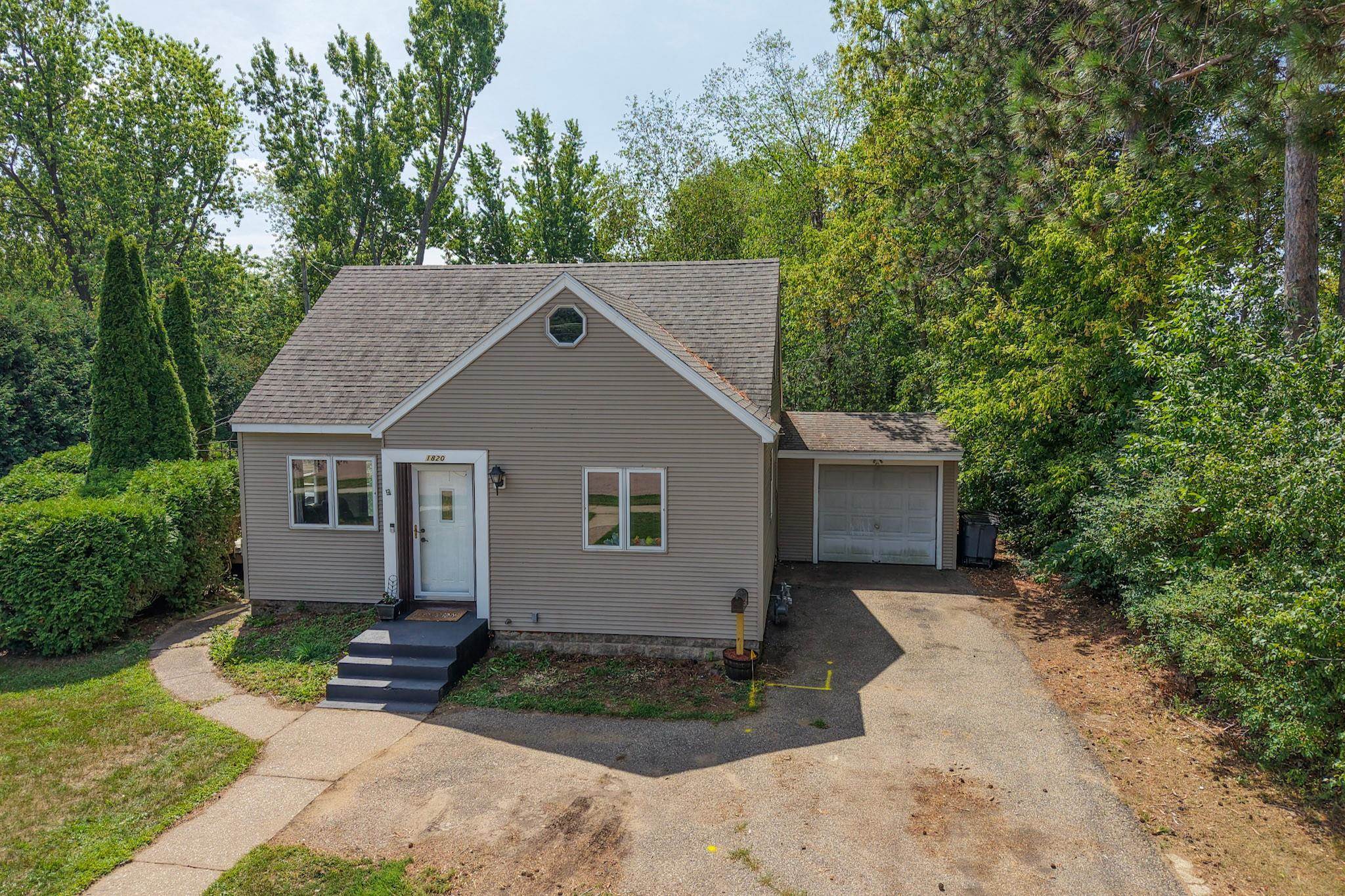 1820 PEACH STREET, Wisconsin Rapids, Wisconsin 54494, 3 Bedrooms Bedrooms, ,1 BathroomBathrooms,Residential,For Sale,1820 PEACH STREET,22604076