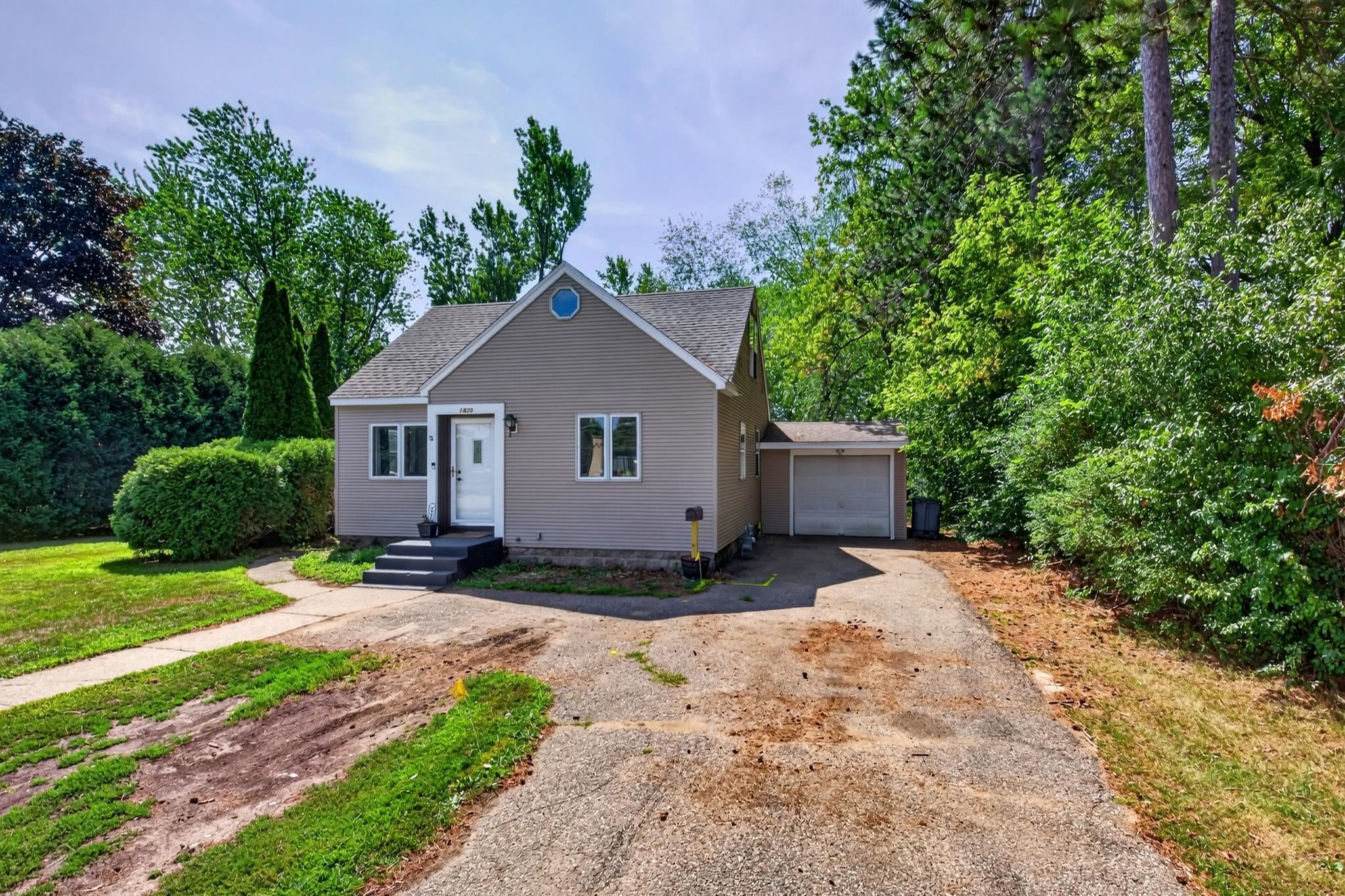 1820 PEACH STREET, Wisconsin Rapids, Wisconsin 54494, 3 Bedrooms Bedrooms, ,1 BathroomBathrooms,Residential,For Sale,1820 PEACH STREET,22604076