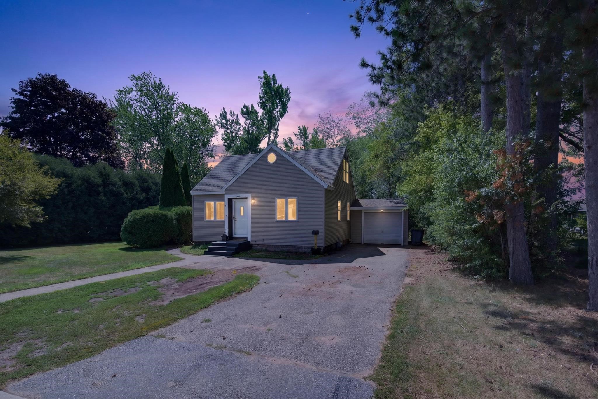 1820 PEACH STREET, Wisconsin Rapids, Wisconsin 54494, 3 Bedrooms Bedrooms, ,1 BathroomBathrooms,Residential,For Sale,1820 PEACH STREET,22604076