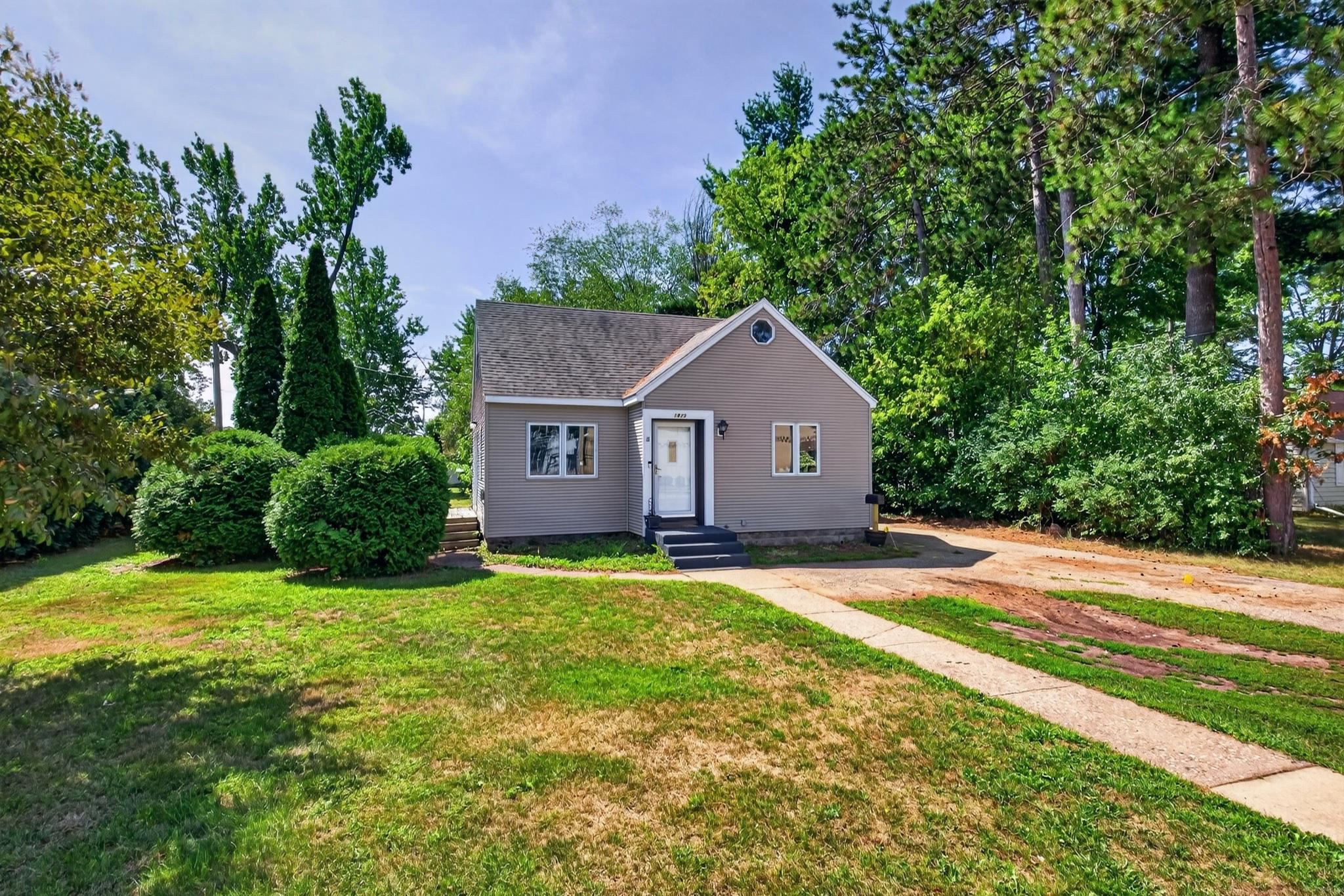 1820 PEACH STREET, Wisconsin Rapids, Wisconsin 54494, 3 Bedrooms Bedrooms, ,1 BathroomBathrooms,Residential,For Sale,1820 PEACH STREET,22604076
