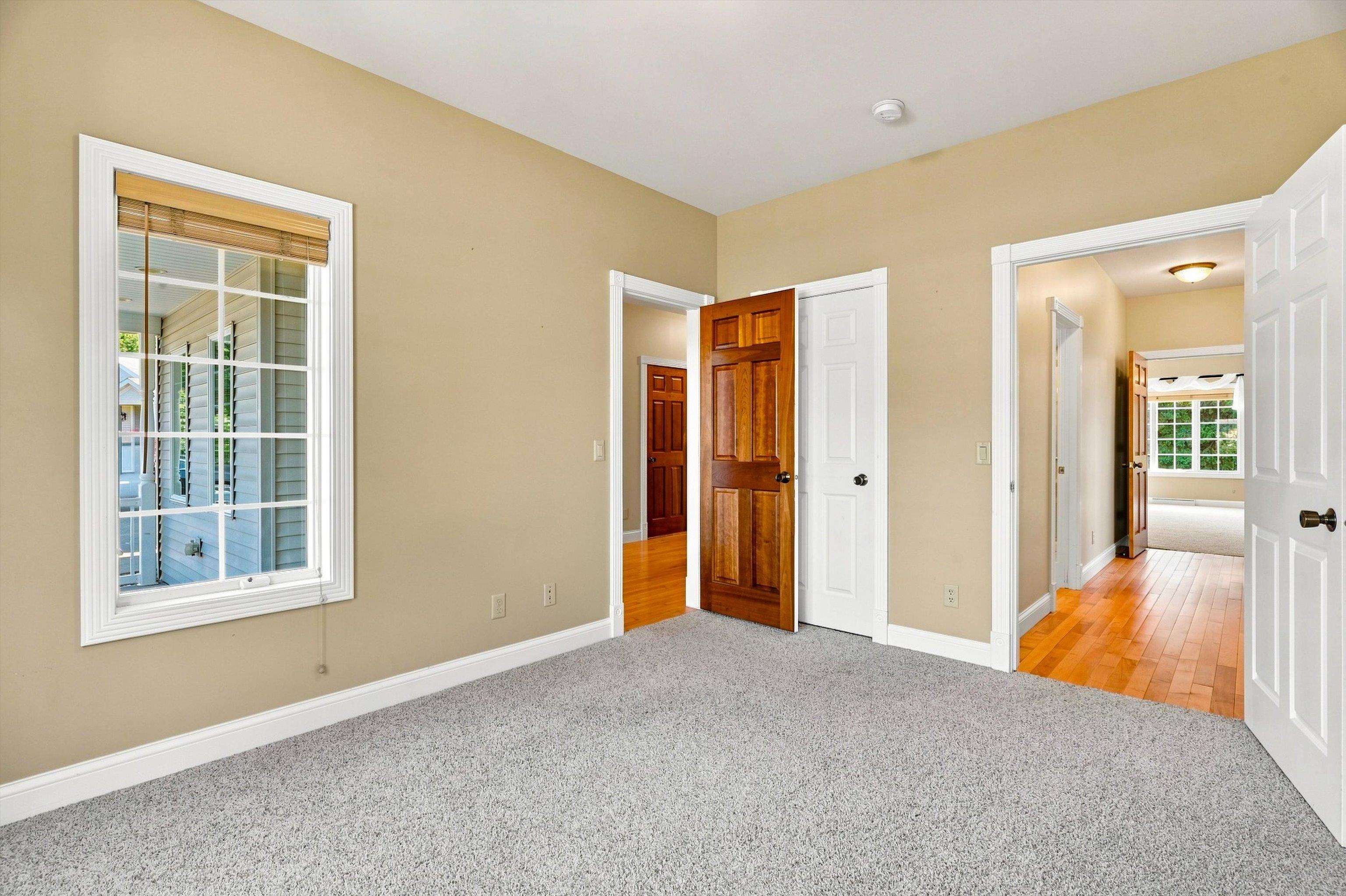 1109 S LOCUST AVENUE, Marshfield, Wisconsin 54449, 3 Bedrooms Bedrooms, ,2 BathroomsBathrooms,Residential,For Sale,1109 S LOCUST AVENUE,22604077