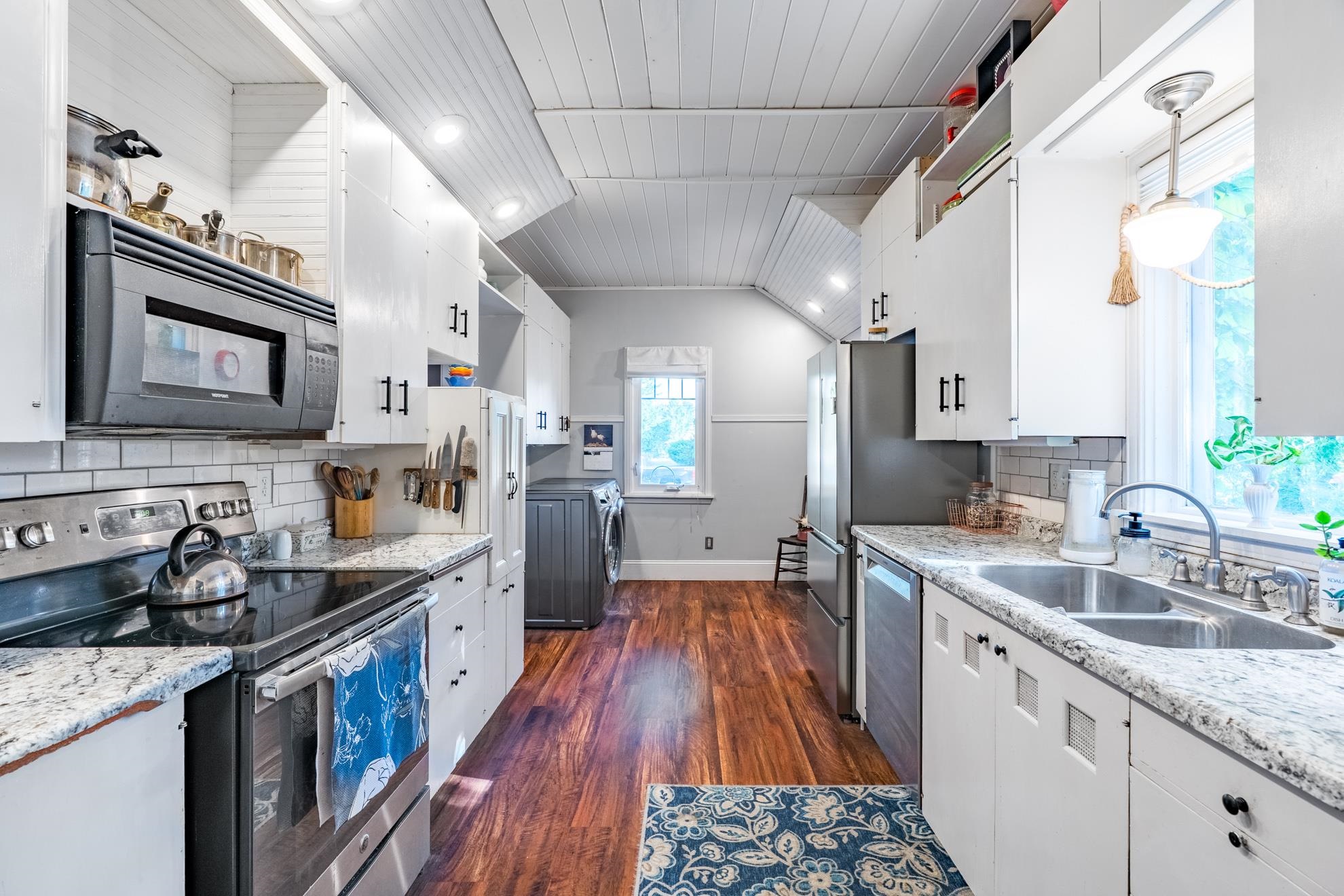 615 N CENTER AVENUE, Merrill, Wisconsin 54452, 3 Bedrooms Bedrooms, ,1 BathroomBathrooms,Residential,For Sale,615 N CENTER AVENUE,22604079