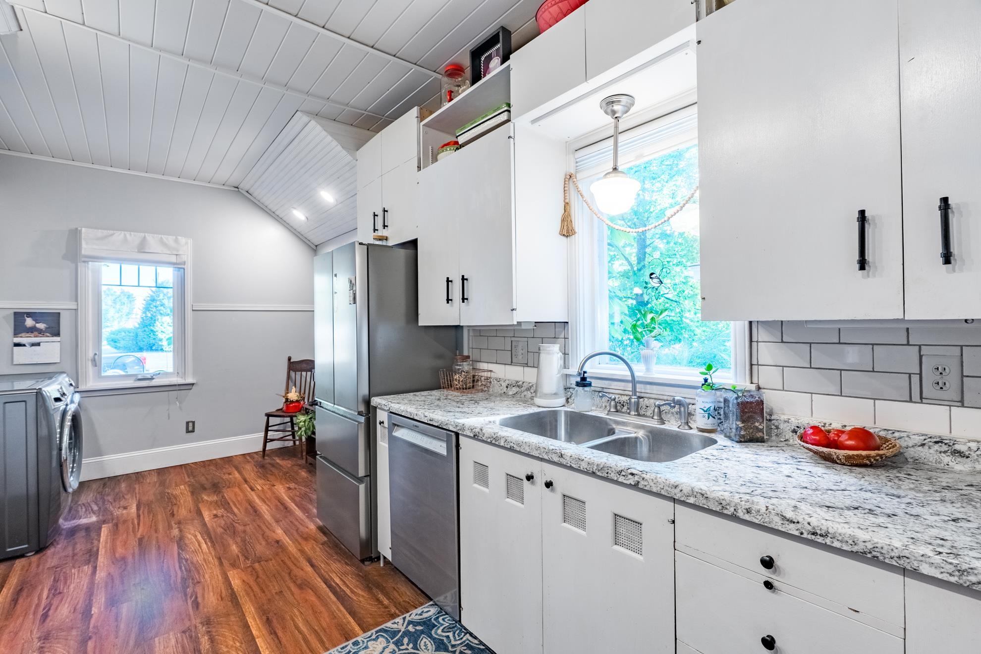 615 N CENTER AVENUE, Merrill, Wisconsin 54452, 3 Bedrooms Bedrooms, ,1 BathroomBathrooms,Residential,For Sale,615 N CENTER AVENUE,22604079