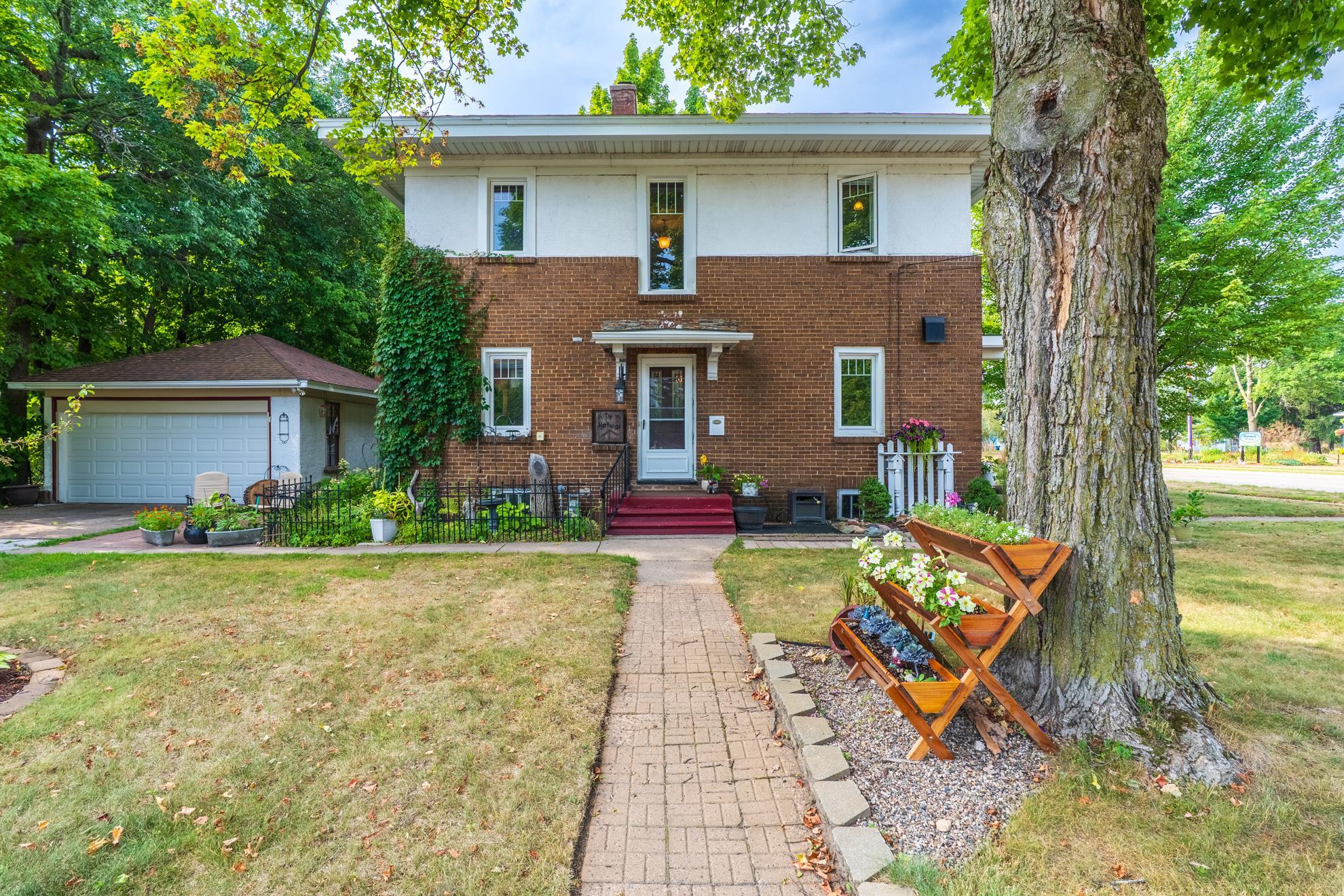 615 N CENTER AVENUE, Merrill, Wisconsin 54452, 3 Bedrooms Bedrooms, ,1 BathroomBathrooms,Residential,For Sale,615 N CENTER AVENUE,22604079