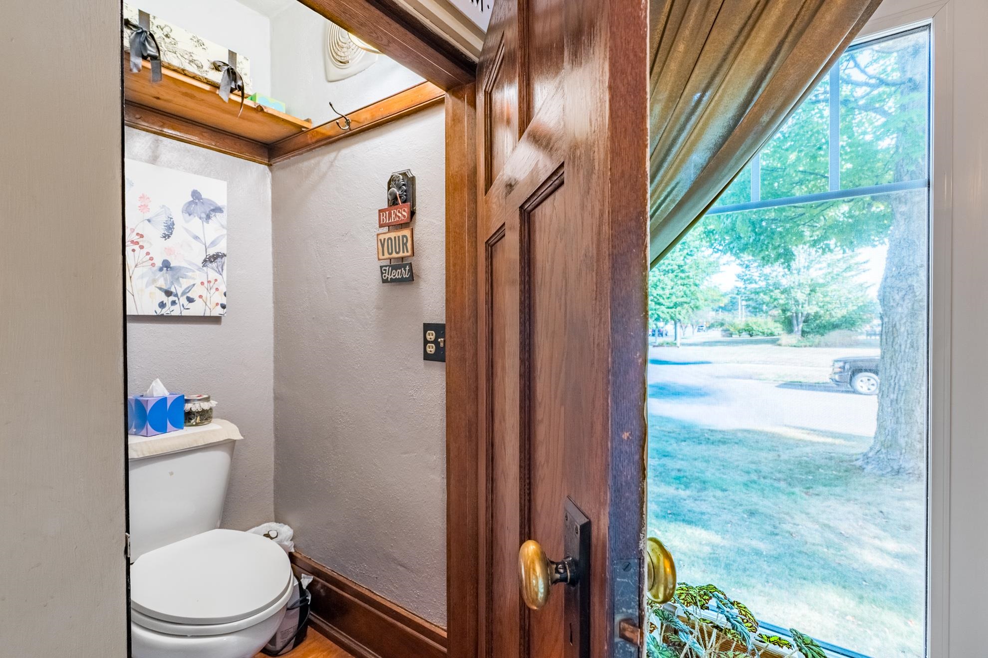 615 N CENTER AVENUE, Merrill, Wisconsin 54452, 3 Bedrooms Bedrooms, ,1 BathroomBathrooms,Residential,For Sale,615 N CENTER AVENUE,22604079