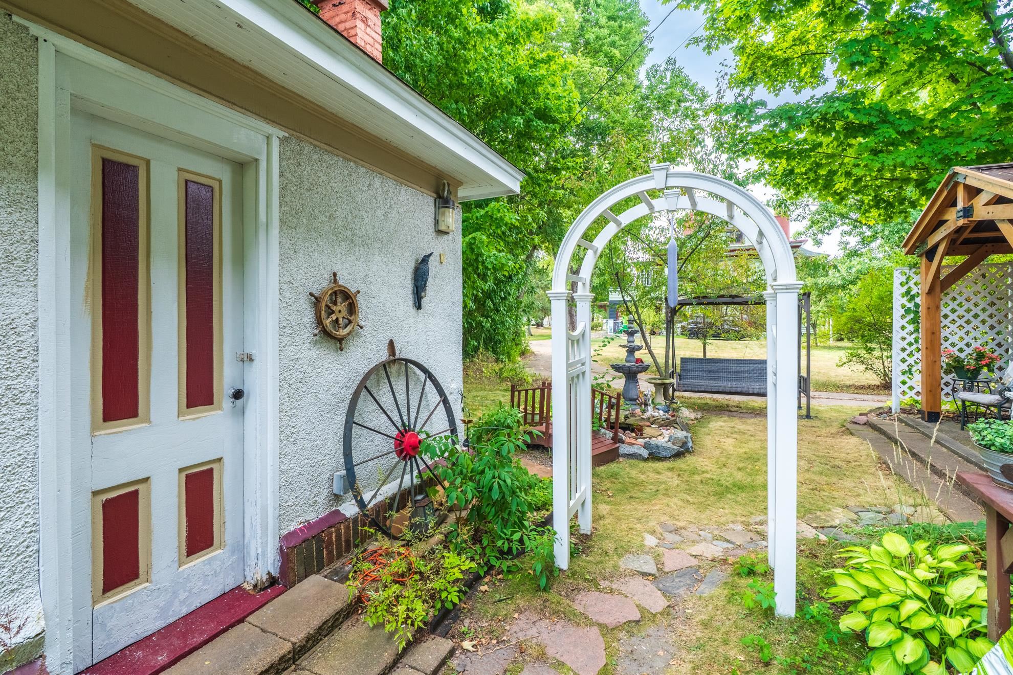 615 N CENTER AVENUE, Merrill, Wisconsin 54452, 3 Bedrooms Bedrooms, ,1 BathroomBathrooms,Residential,For Sale,615 N CENTER AVENUE,22604079