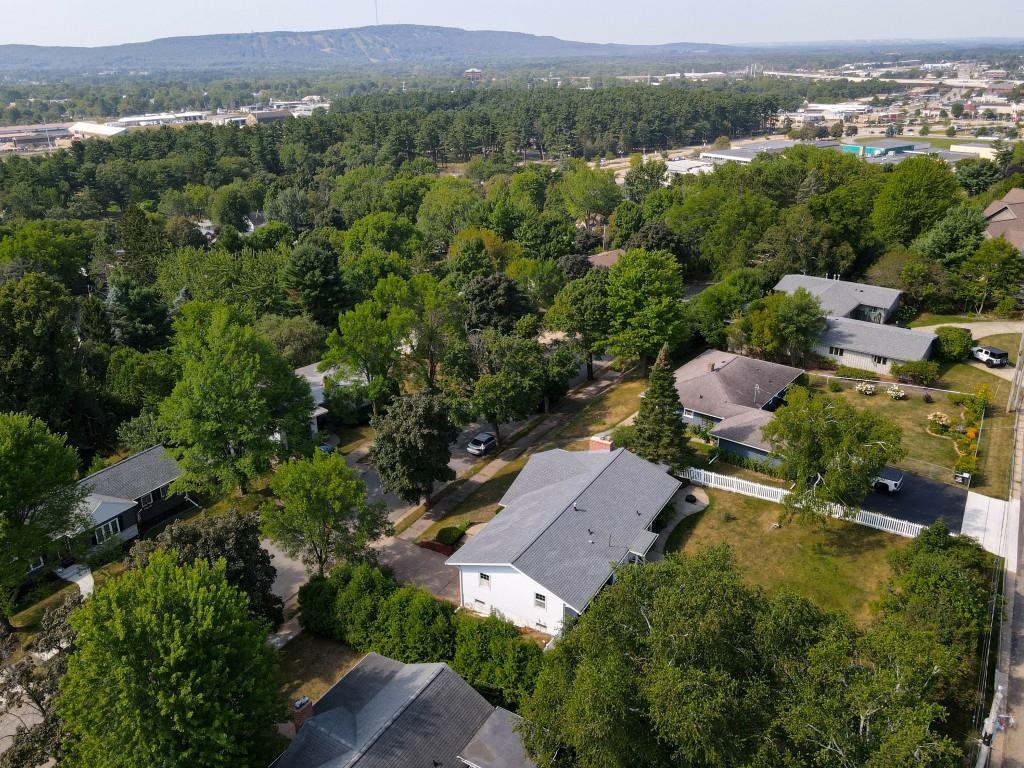 908 GREENHILL DRIVE, Wausau, Wisconsin 54401, 3 Bedrooms Bedrooms, ,1 BathroomBathrooms,Residential,For Sale,908 GREENHILL DRIVE,22604080