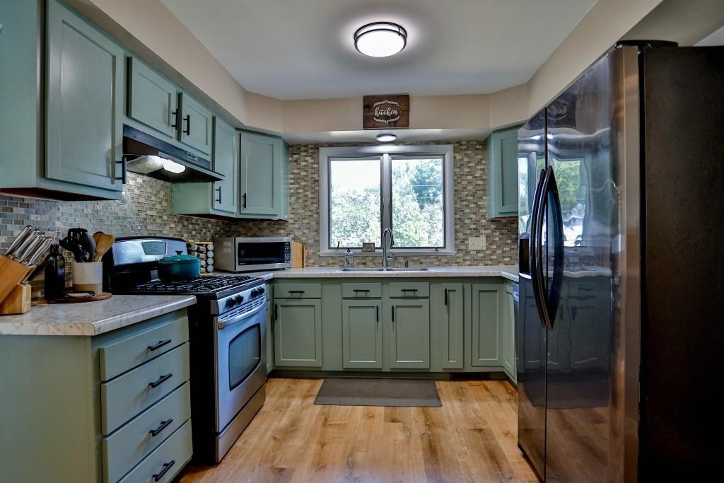 908 GREENHILL DRIVE, Wausau, Wisconsin 54401, 3 Bedrooms Bedrooms, ,1 BathroomBathrooms,Residential,For Sale,908 GREENHILL DRIVE,22604080