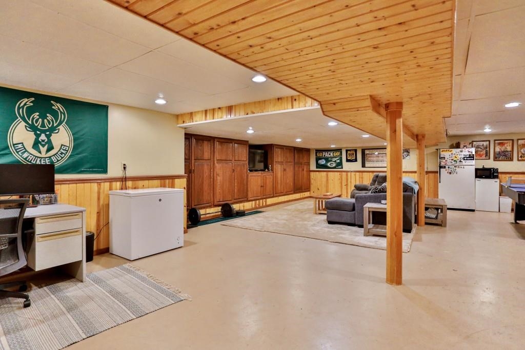 908 GREENHILL DRIVE, Wausau, Wisconsin 54401, 3 Bedrooms Bedrooms, ,1 BathroomBathrooms,Residential,For Sale,908 GREENHILL DRIVE,22604080