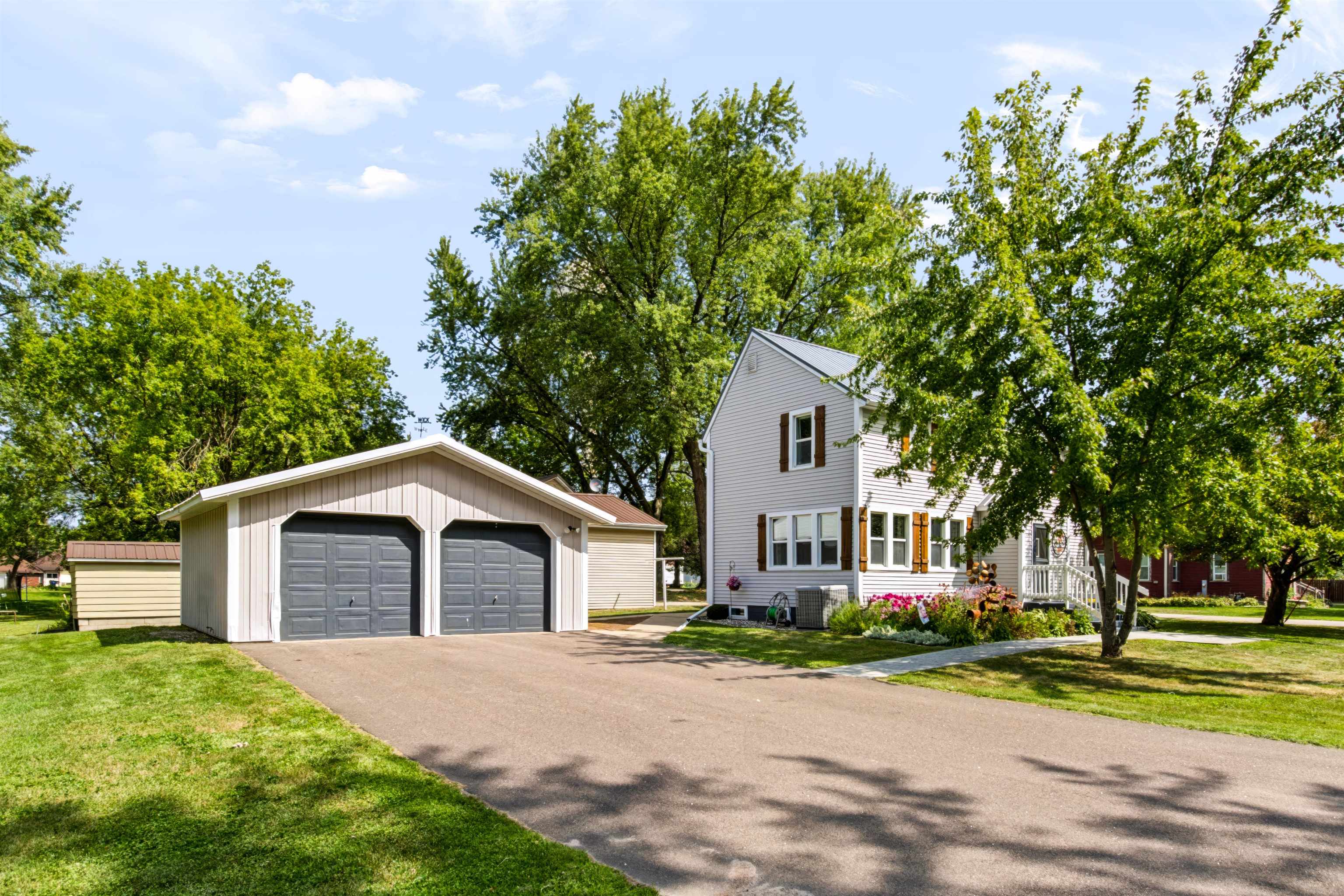 436 WAUSAU STREET, Birnamwood, Wisconsin 54414, 3 Bedrooms Bedrooms, ,1 BathroomBathrooms,Residential,For Sale,436 WAUSAU STREET,22604082