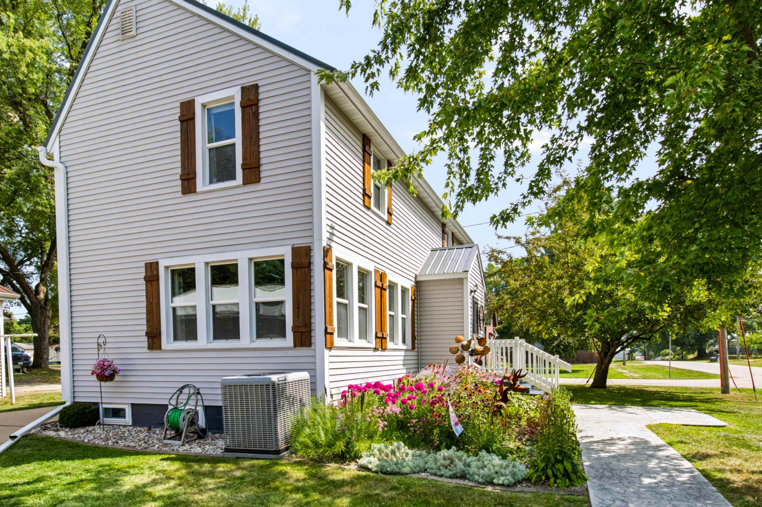 436 WAUSAU STREET, Birnamwood, Wisconsin 54414, 3 Bedrooms Bedrooms, ,1 BathroomBathrooms,Residential,For Sale,436 WAUSAU STREET,22604082