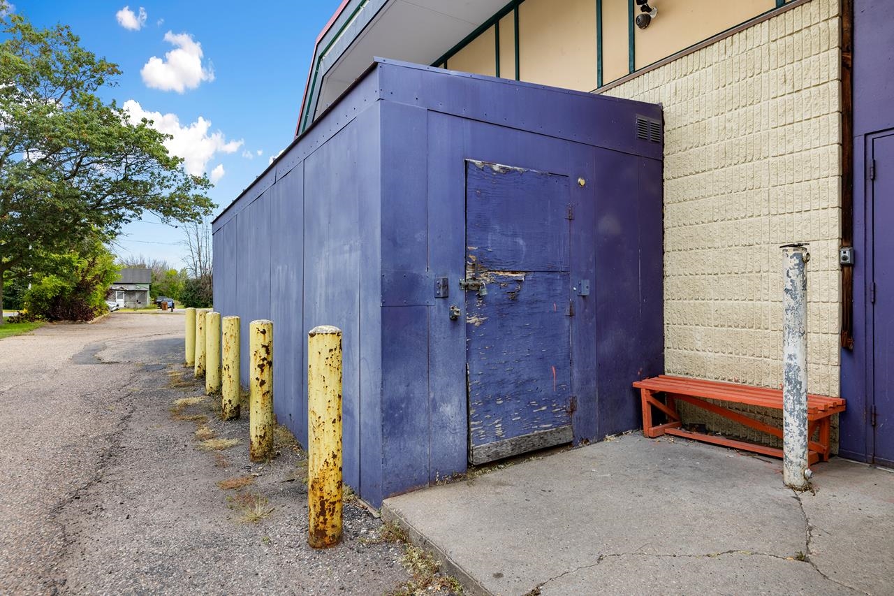 1617 ACADEMY AVENUE, Stevens Point, Wisconsin 54481, ,Commercial/industrial,For Rent,1617 ACADEMY AVENUE,22604091