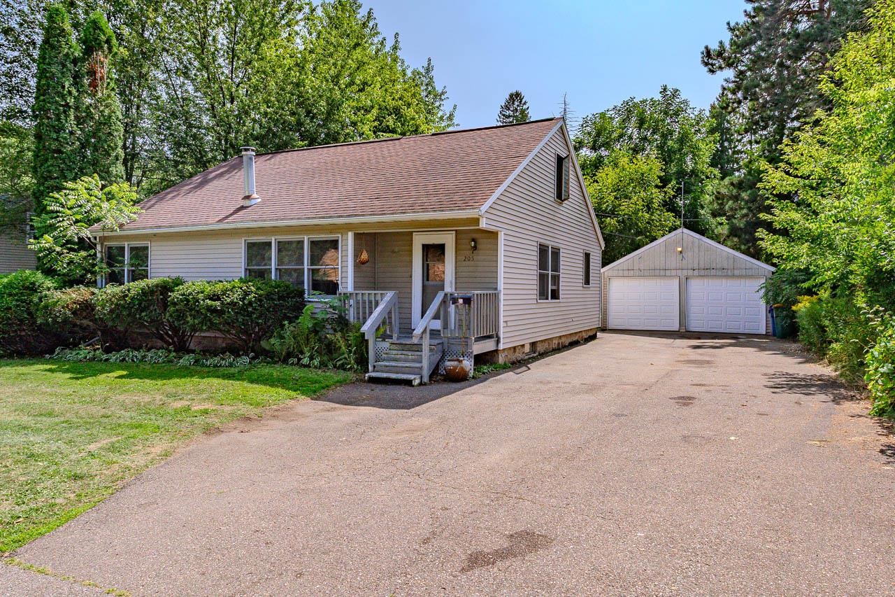 205 YAWKEY AVENUE, Rothschild, Wisconsin 54474, 3 Bedrooms Bedrooms, ,2 BathroomsBathrooms,Residential,For Sale,205 YAWKEY AVENUE,22604092