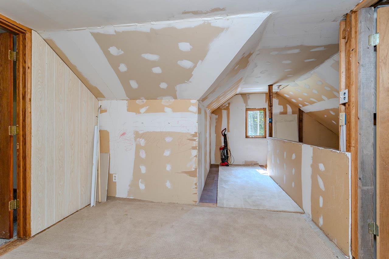 205 YAWKEY AVENUE, Rothschild, Wisconsin 54474, 3 Bedrooms Bedrooms, ,2 BathroomsBathrooms,Residential,For Sale,205 YAWKEY AVENUE,22604092